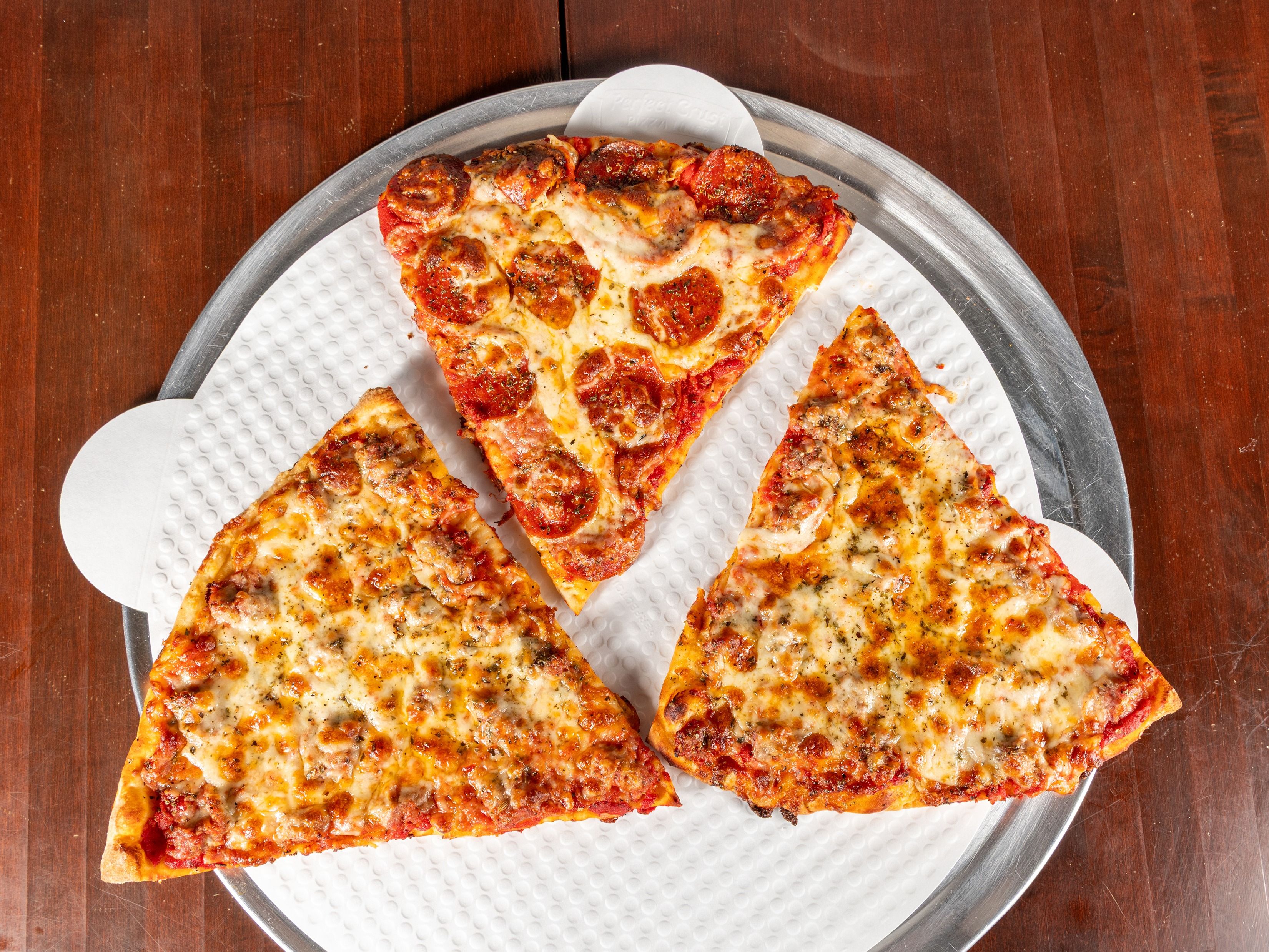 Veggie Pizza Slice.