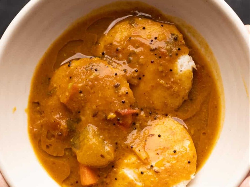 SID - 22C. 2 pcs Sambar Idly - سانبر کی اڈلی/சாம்பார் இட்லி.