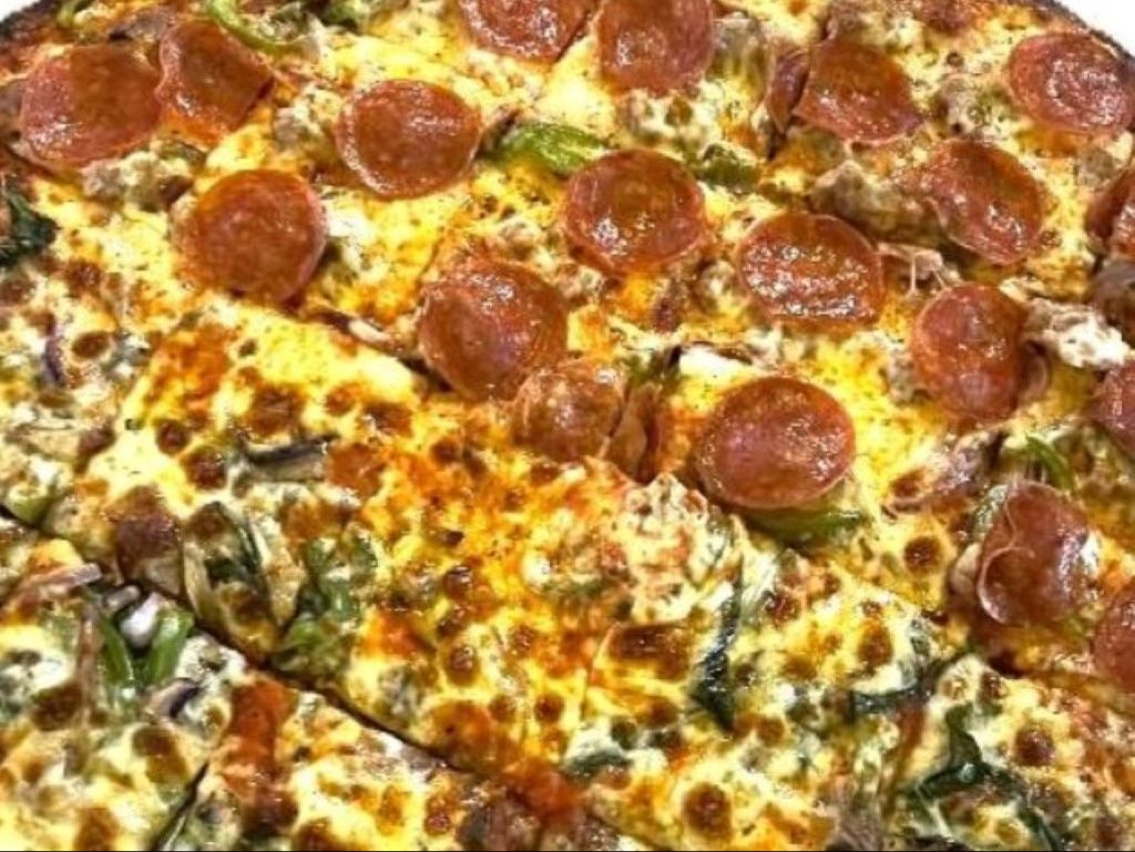 Terminal 5 14" Pizza.