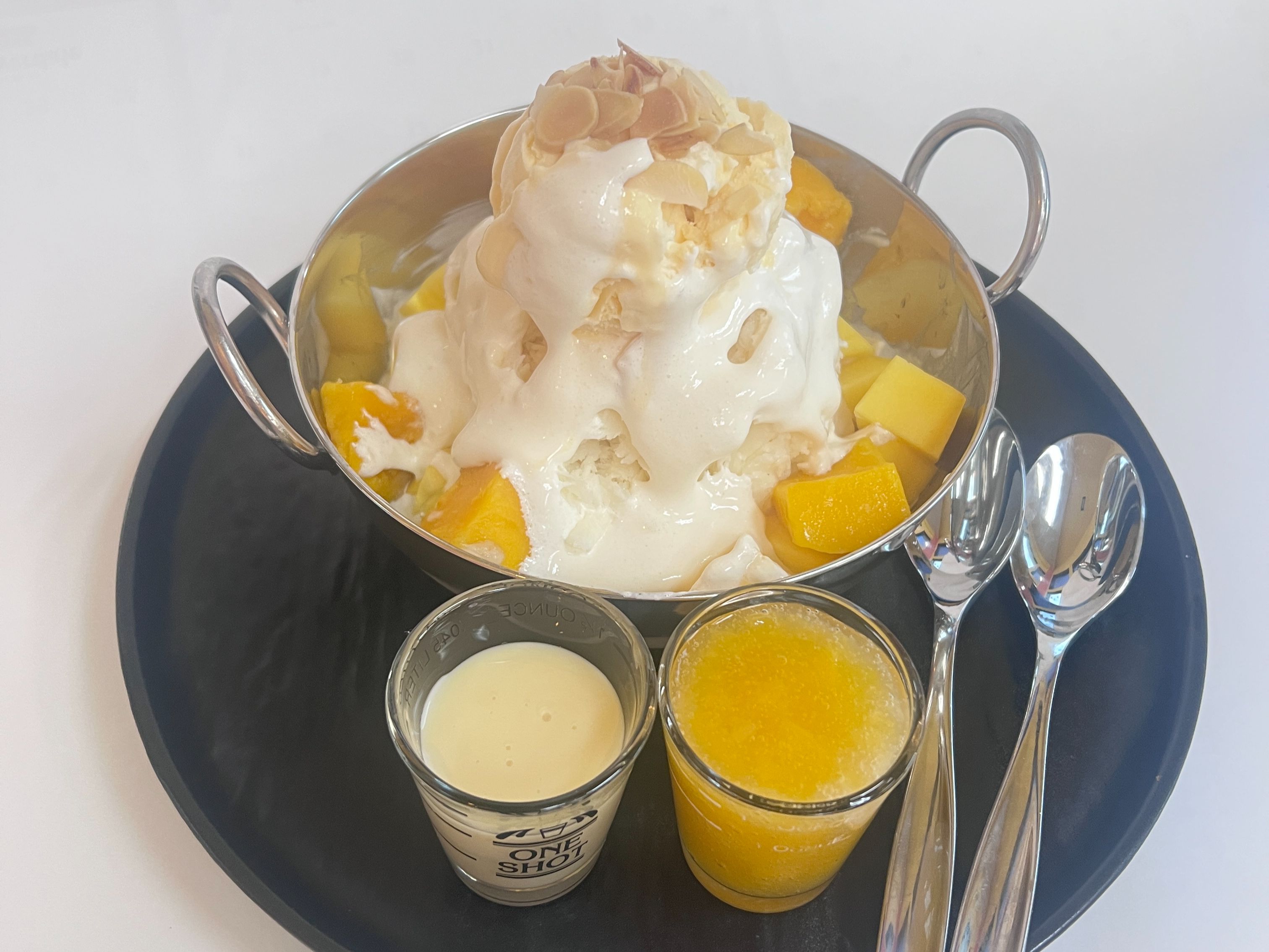 Mango Bingsu.