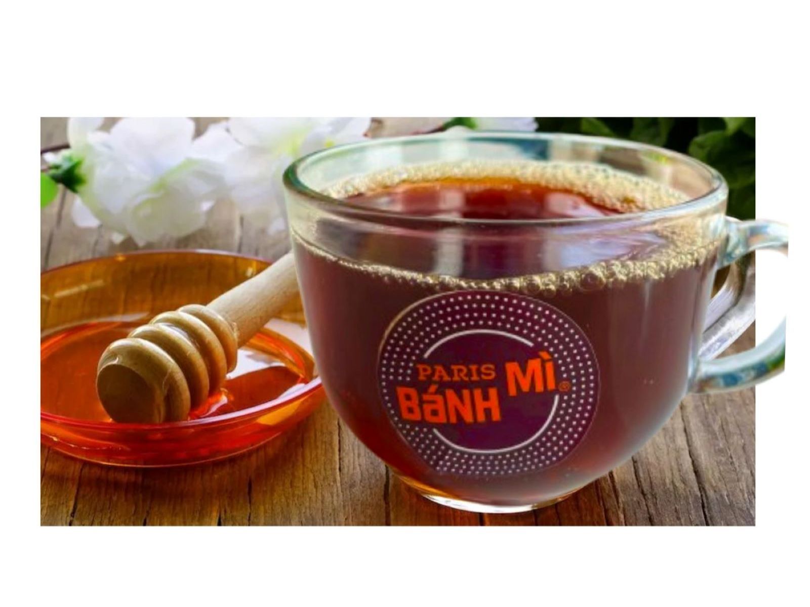 25H6. HOT HONEY BLACK TEA 16oz **Contains Caffeine**