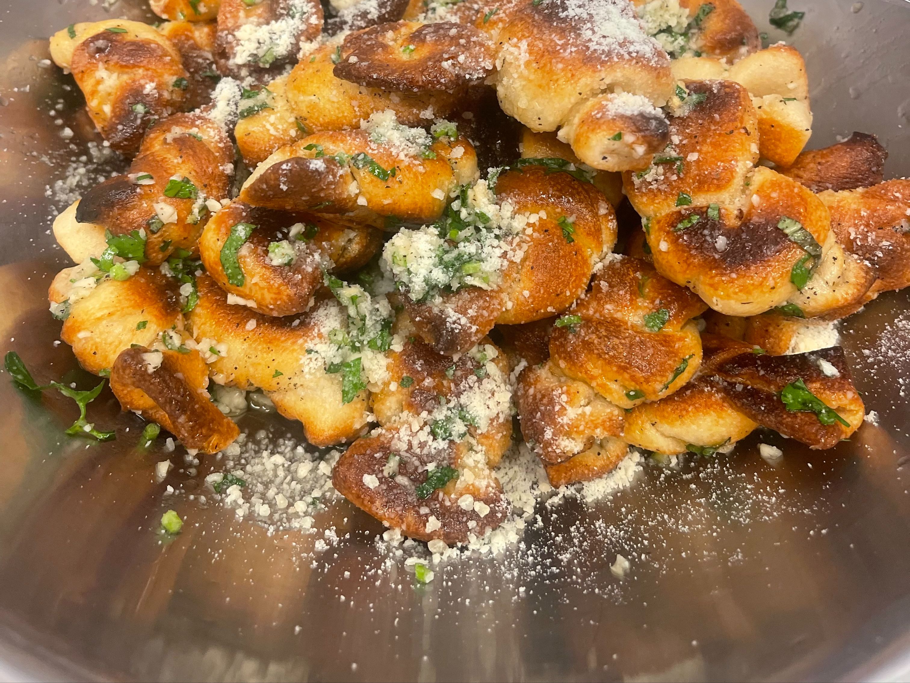 Garlic Knots - 12 pcs