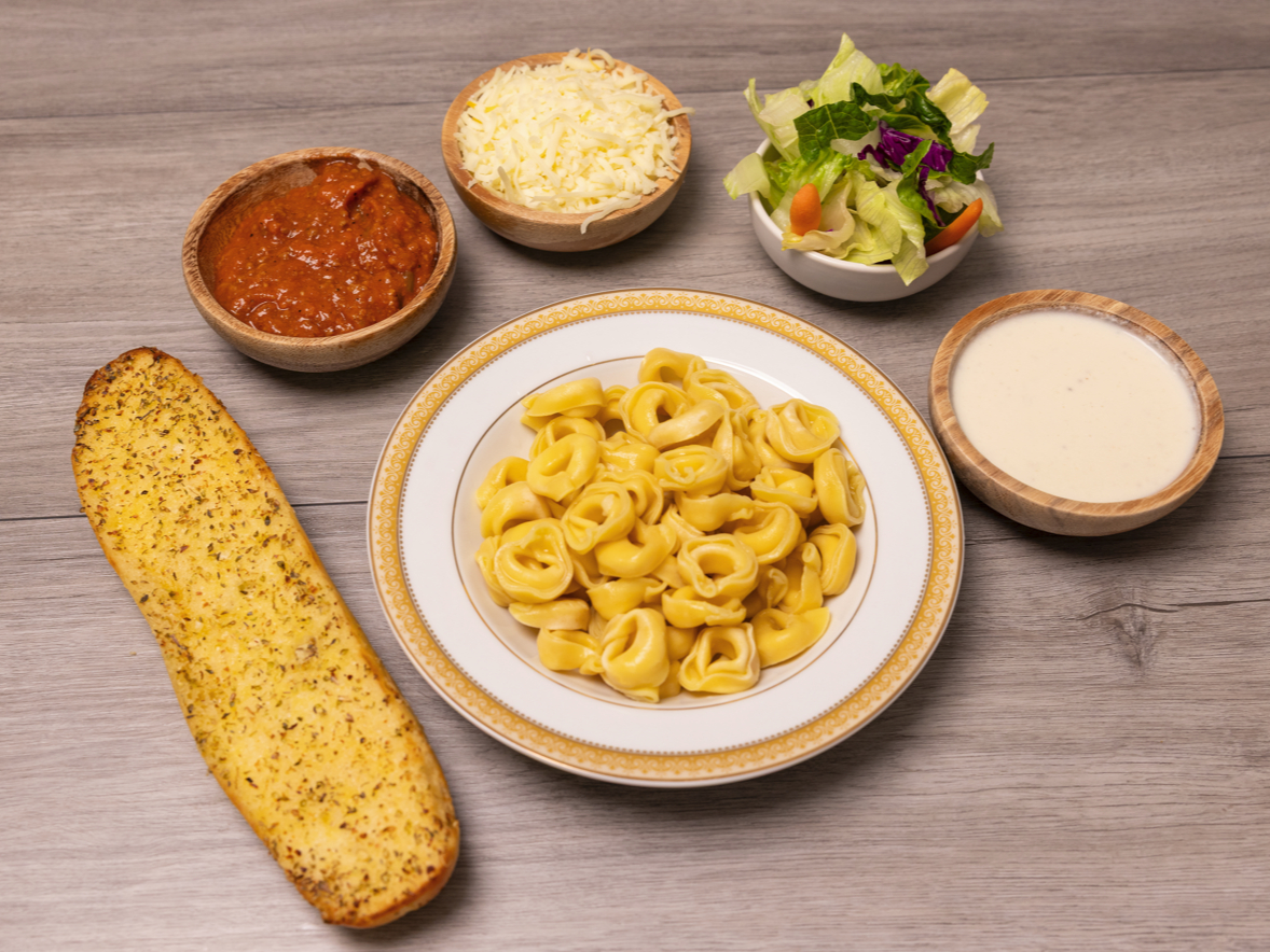 Cheese Tortellini W/Meat Sauce.