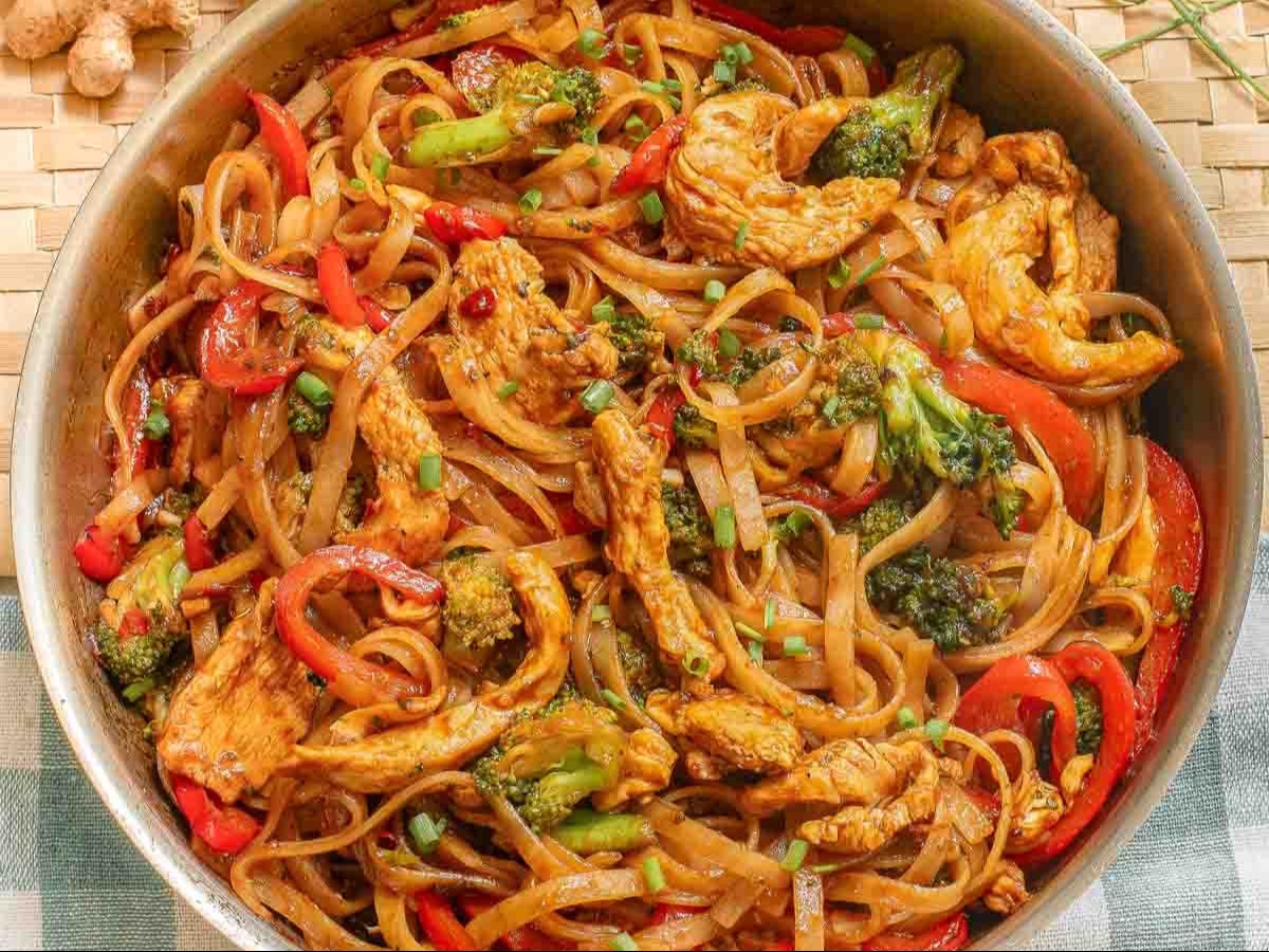 Chicken Drunken Noodles.