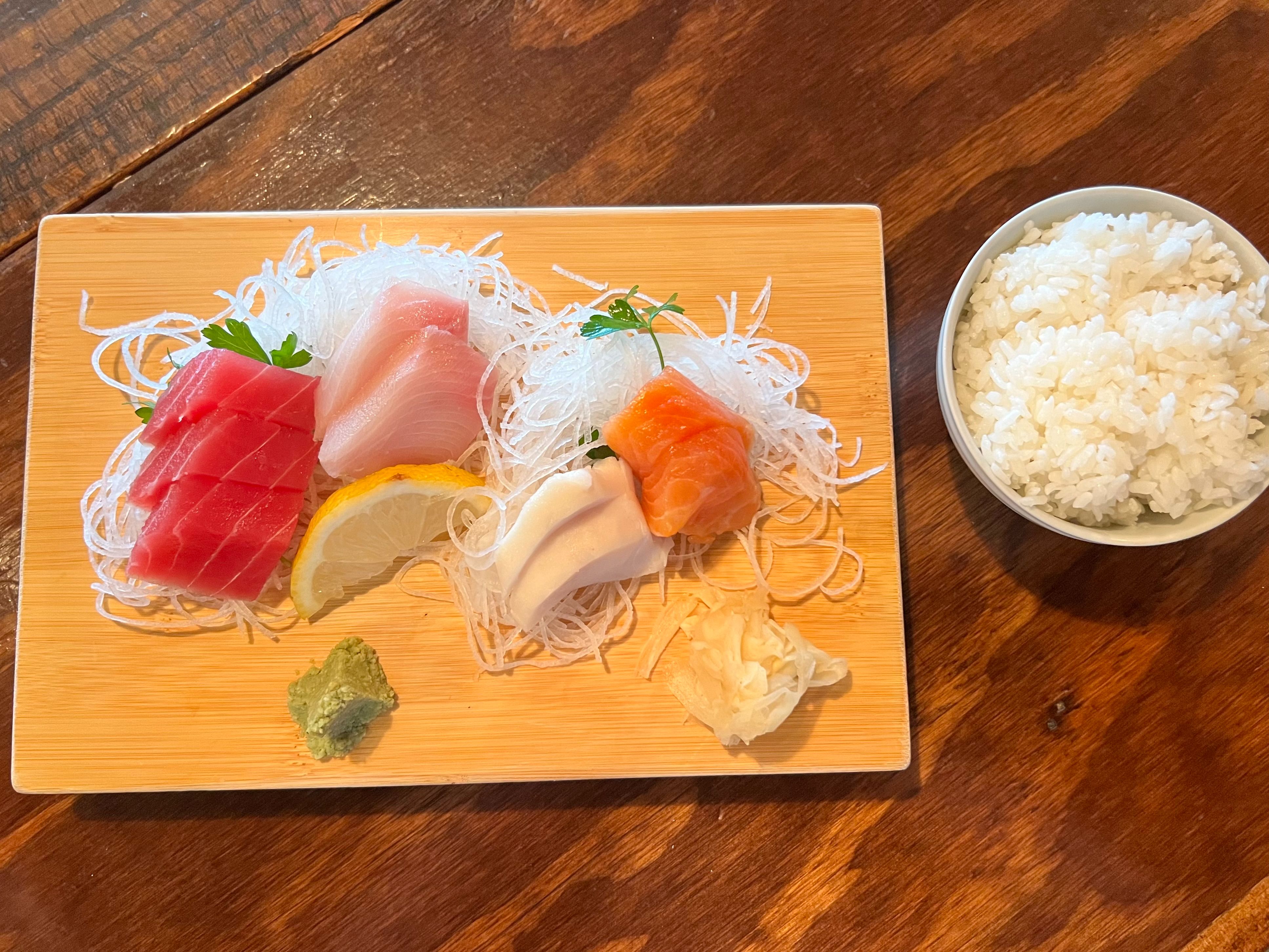 Sashimi Regular 8pcs (L)