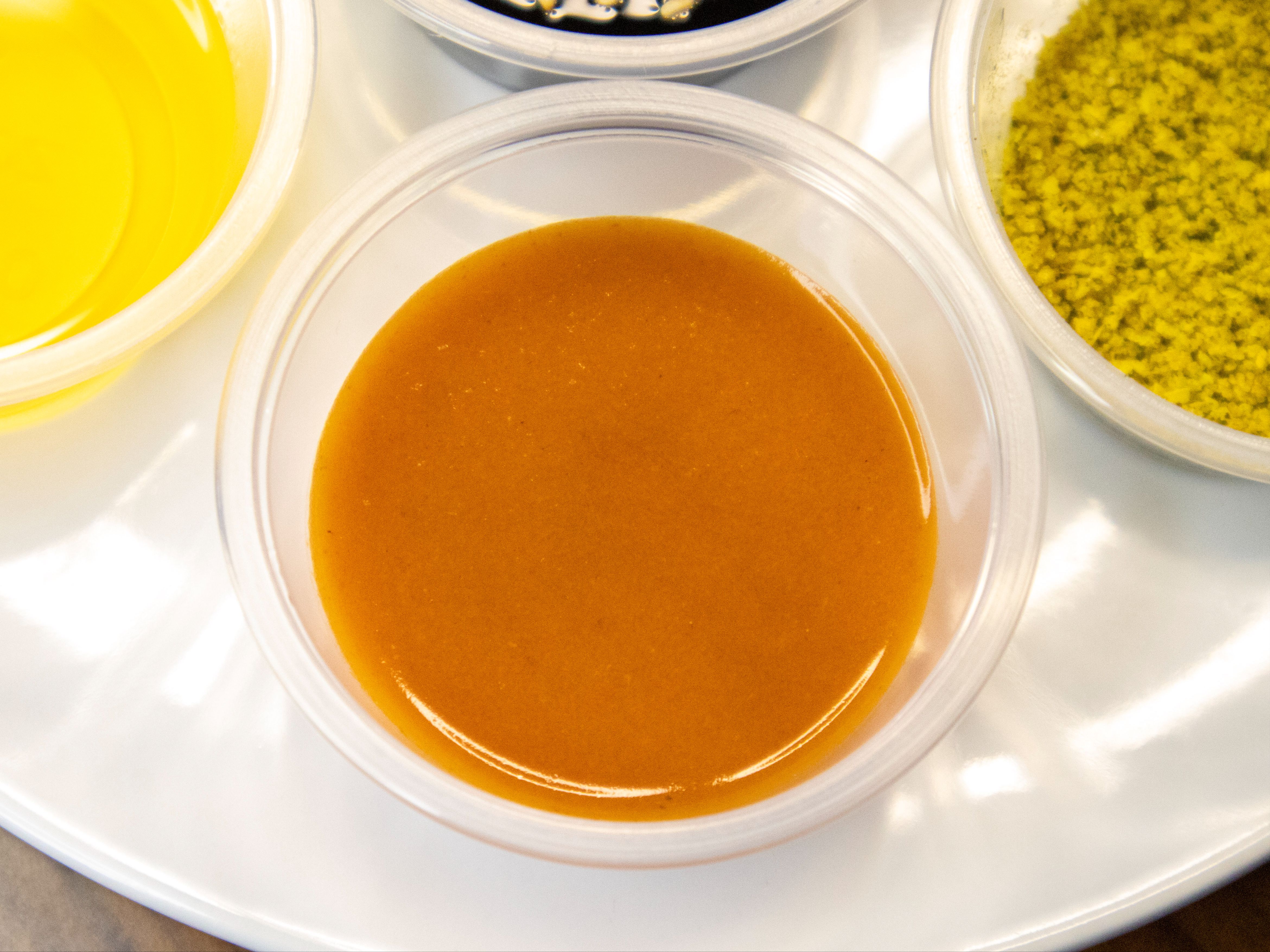 Buffalo Sauce (2 oz).