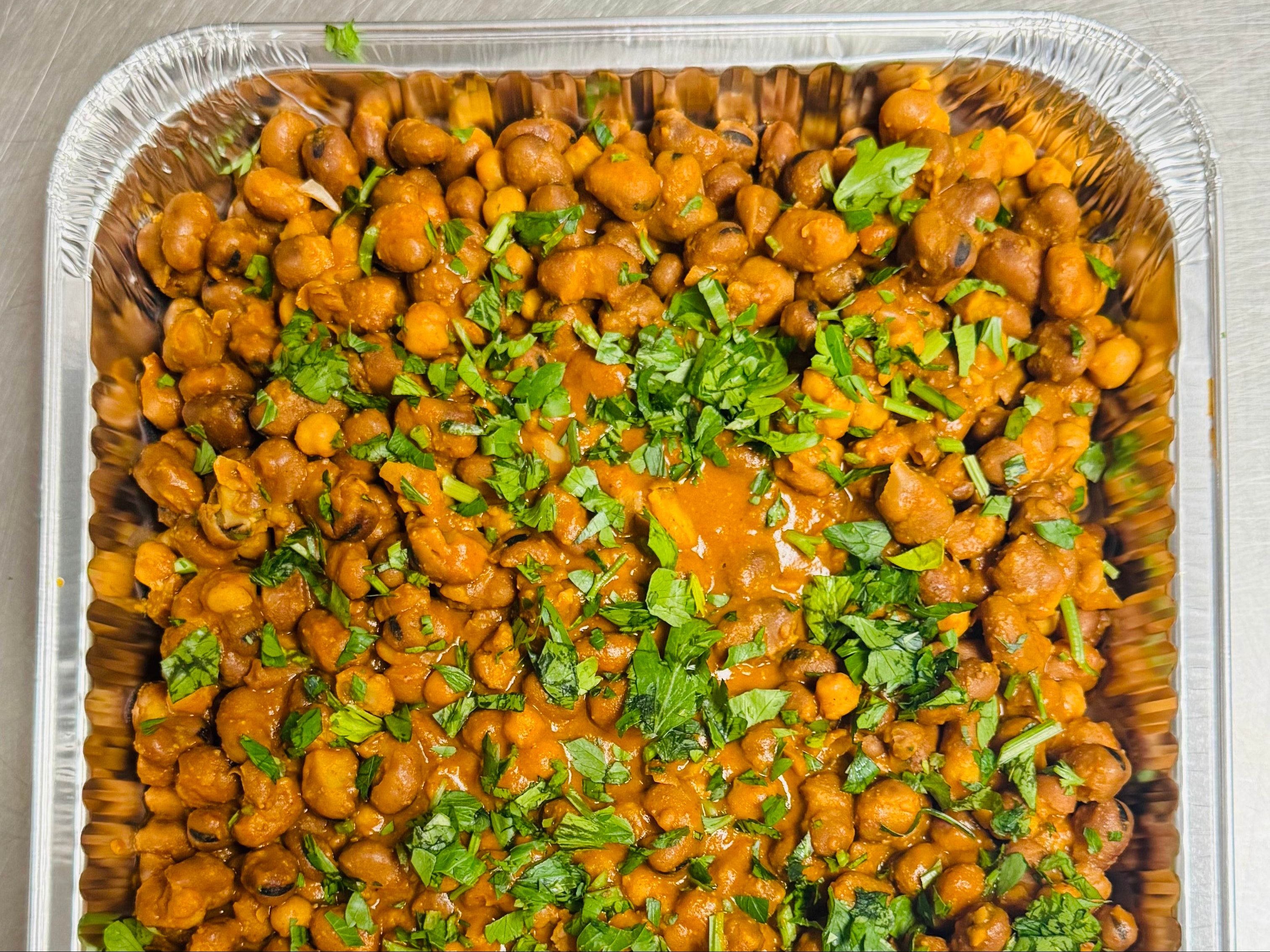 FULL TRAY FAVA BEAN.