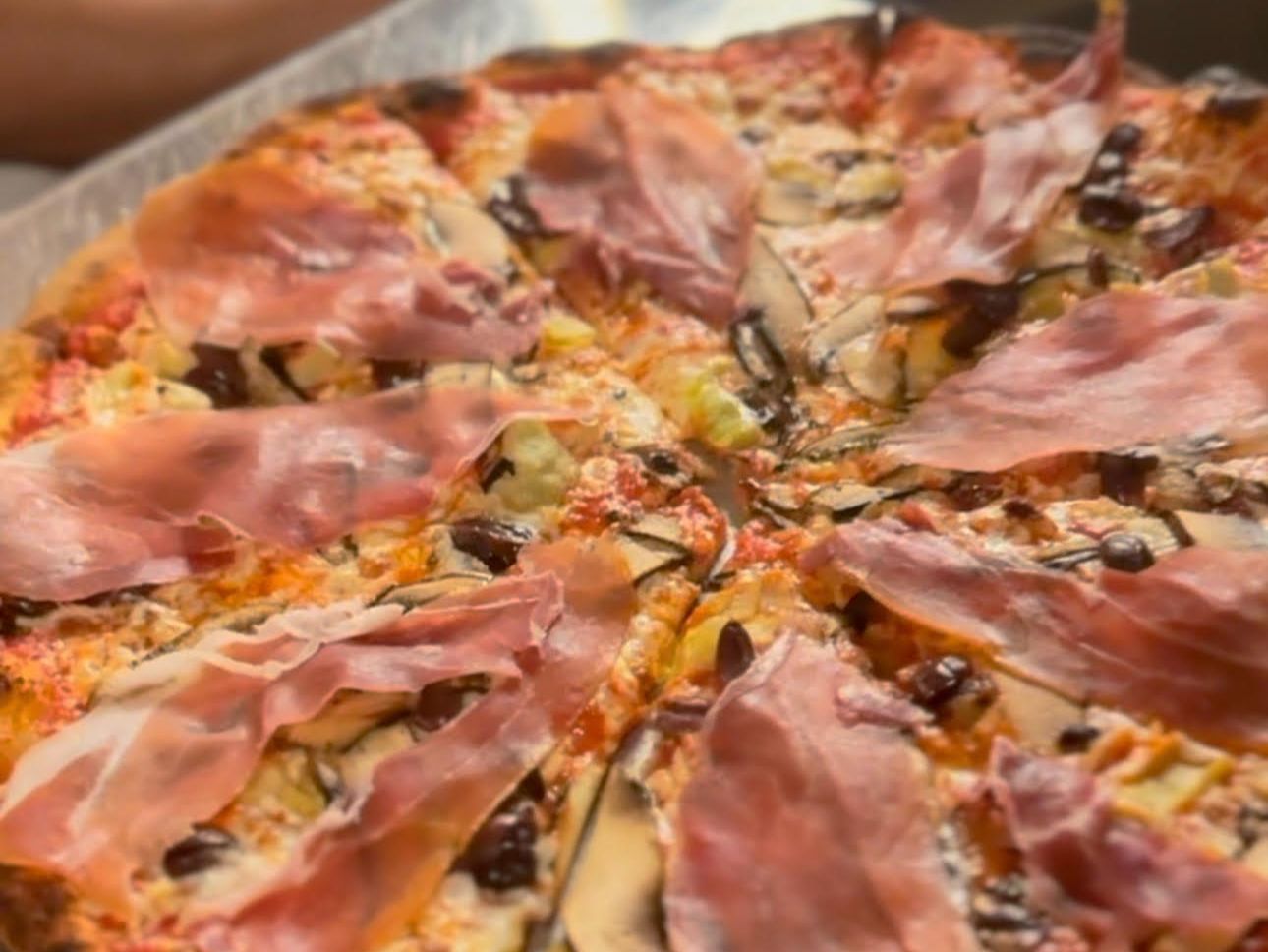 Four Seasons Pizza
