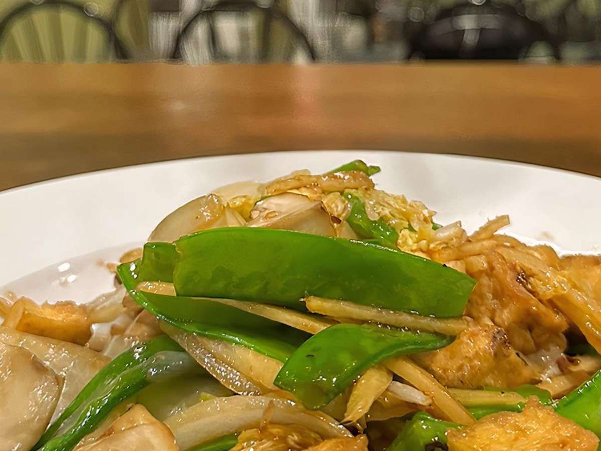38. Pad Khing Sod.