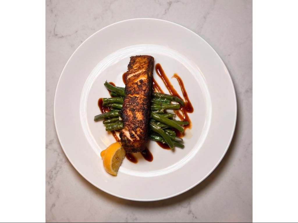 6 oz Roasted Salmon Fillet.