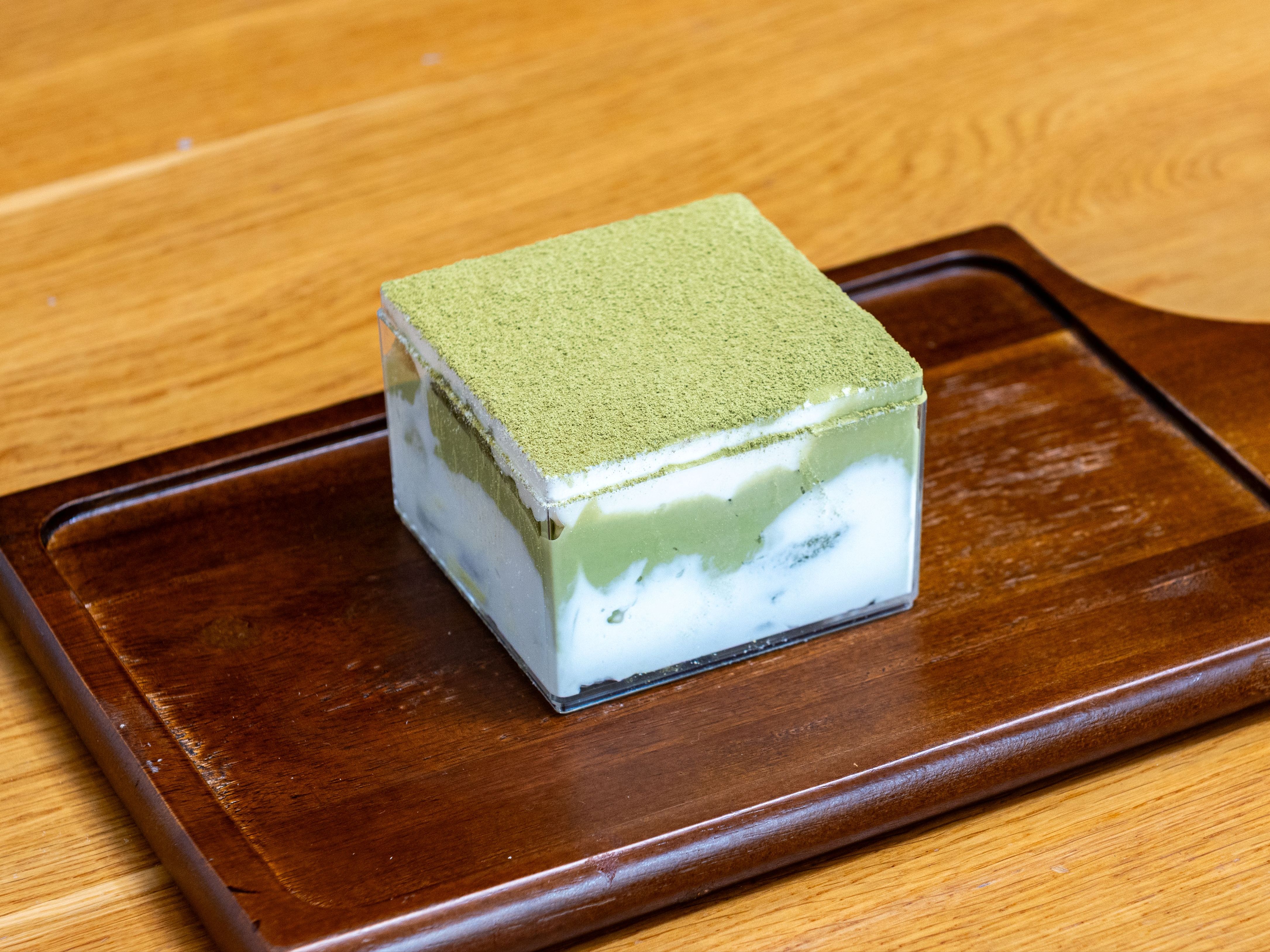 MATCHA MINI CAKE.