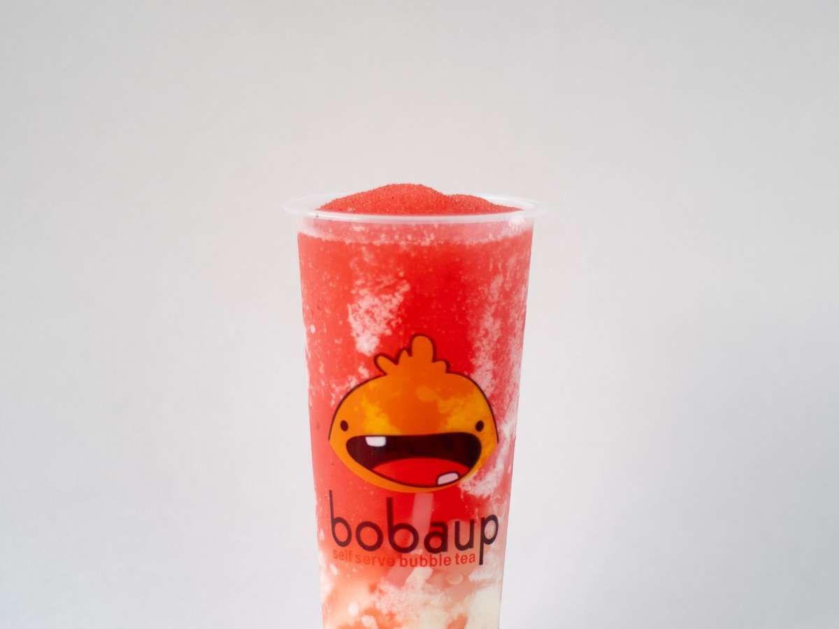 Strawberry Ice Blended w Ice Cream n Coconut Lychee Jelly.