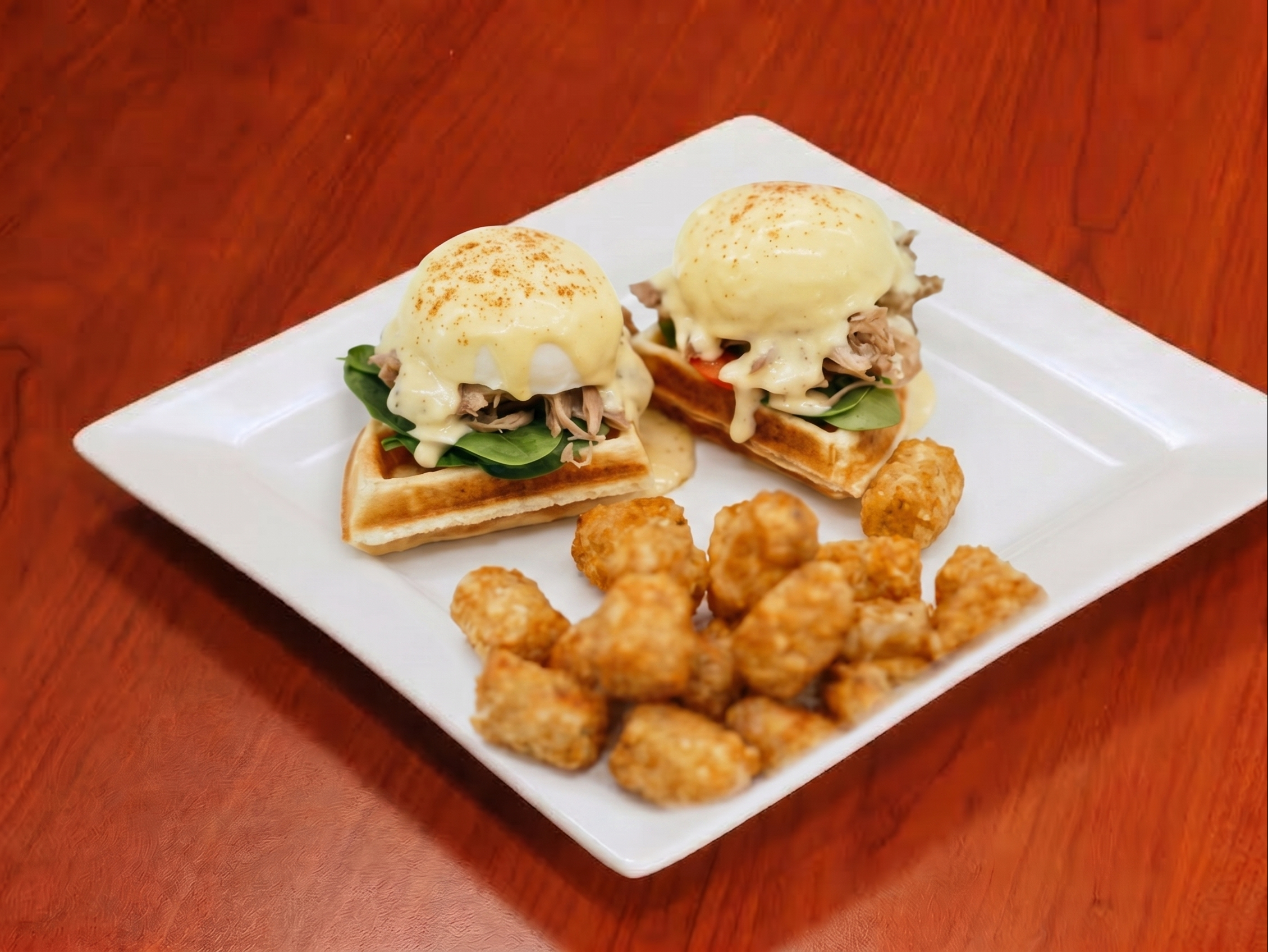 Hawaiian Kalua Pork Benedict 夏威夷猪肉班克蛋.