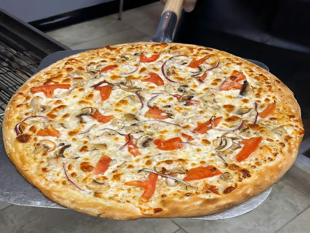 Garden Chicken Pizza.