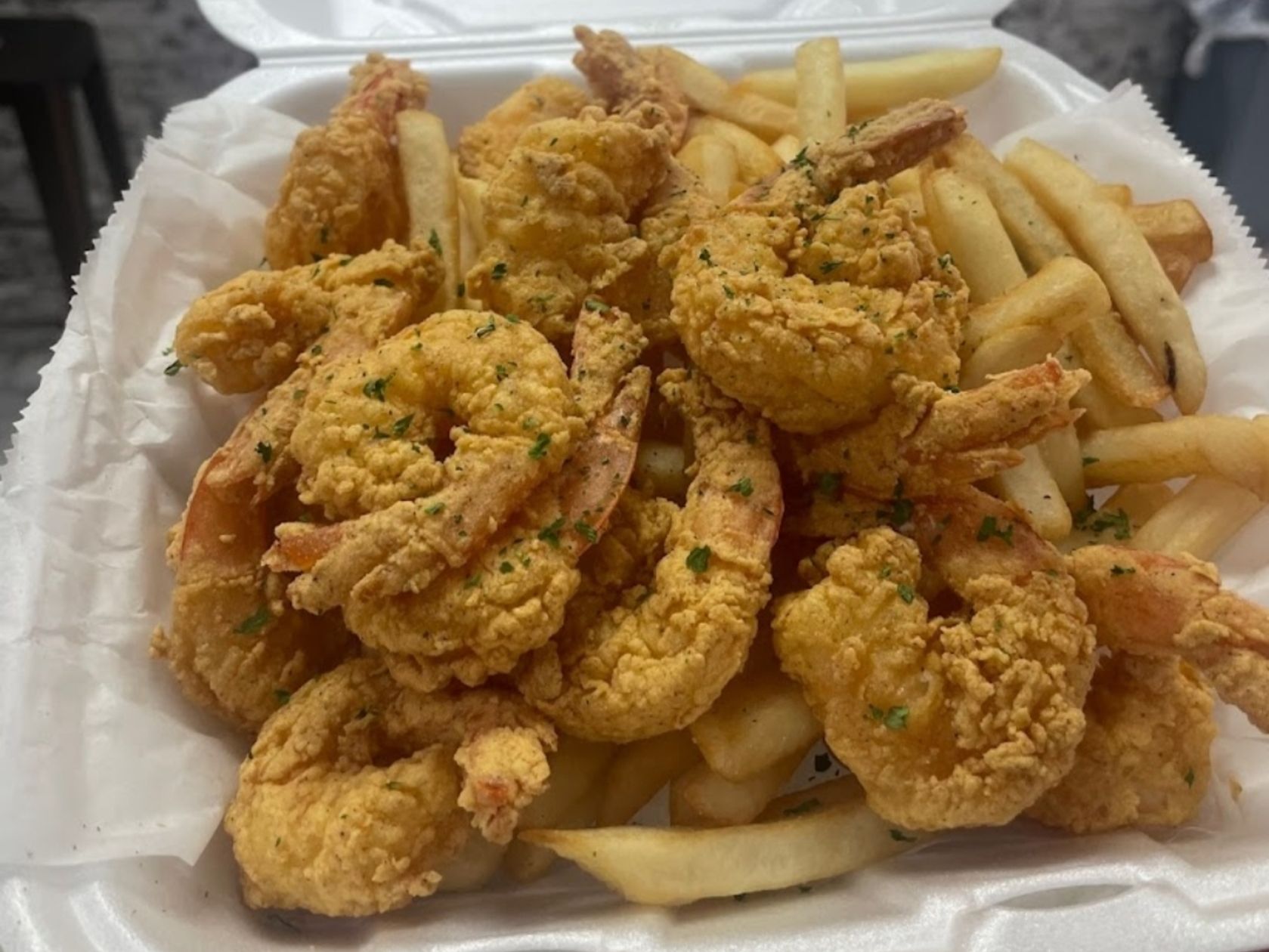 Fried Shrimp W/ Fries (6)