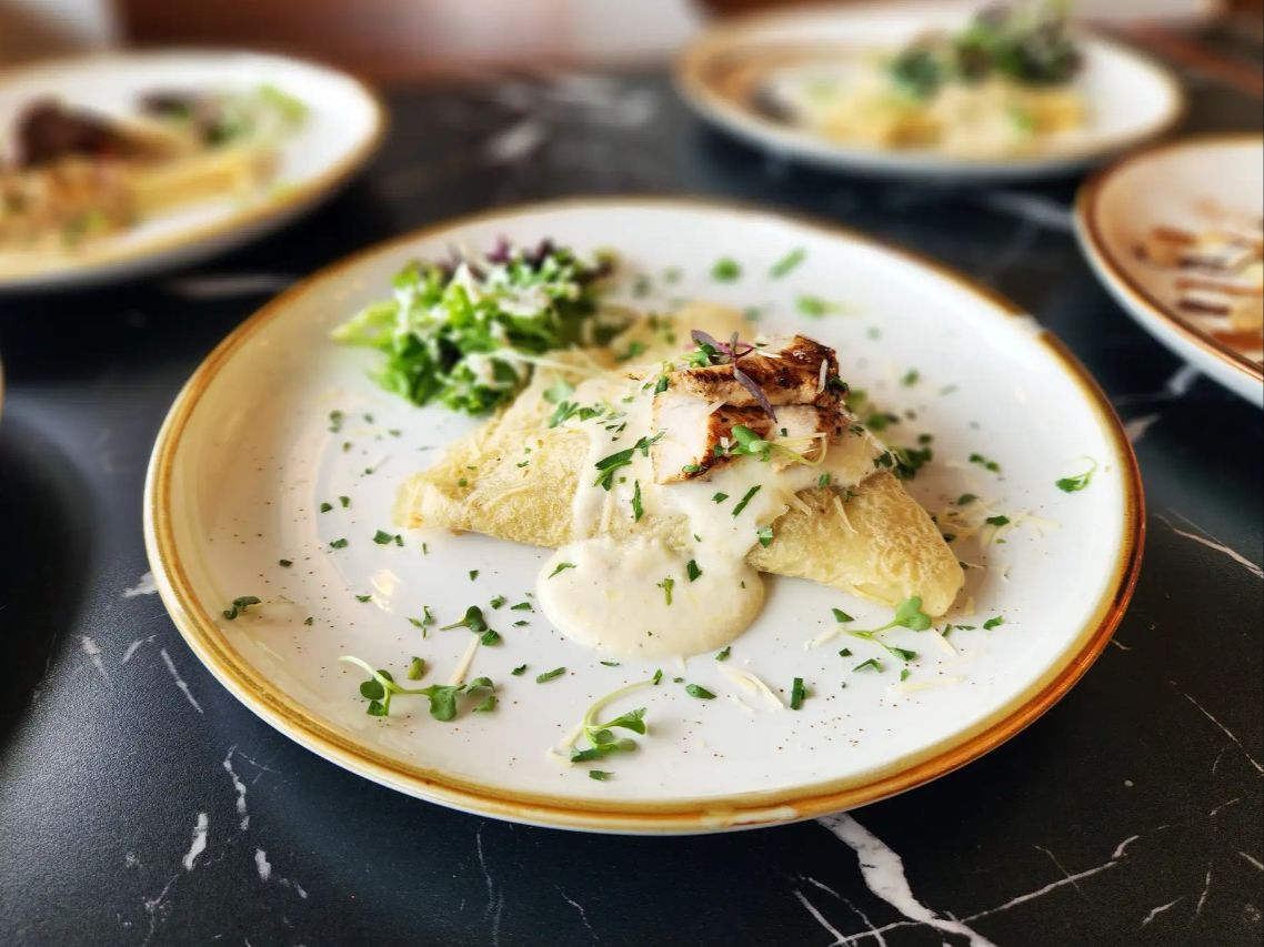 Chicken Alfredo Crêpe.