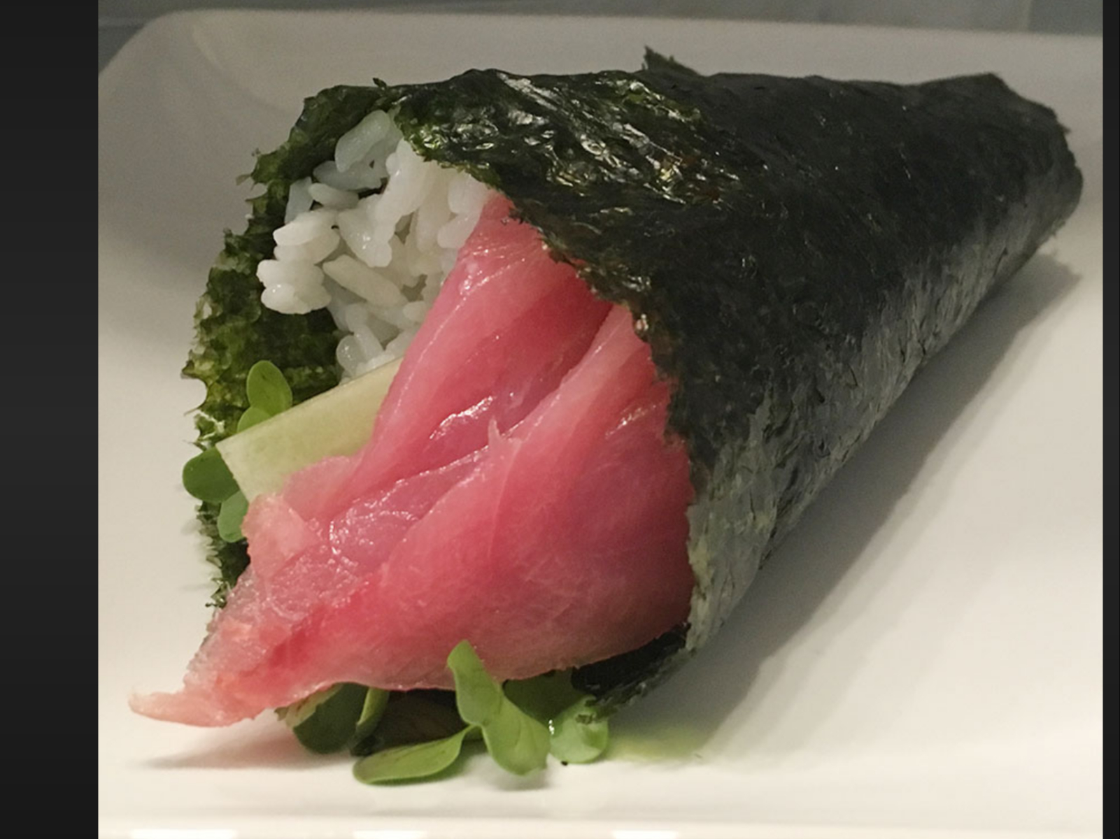 156/Tuna Hand Roll.