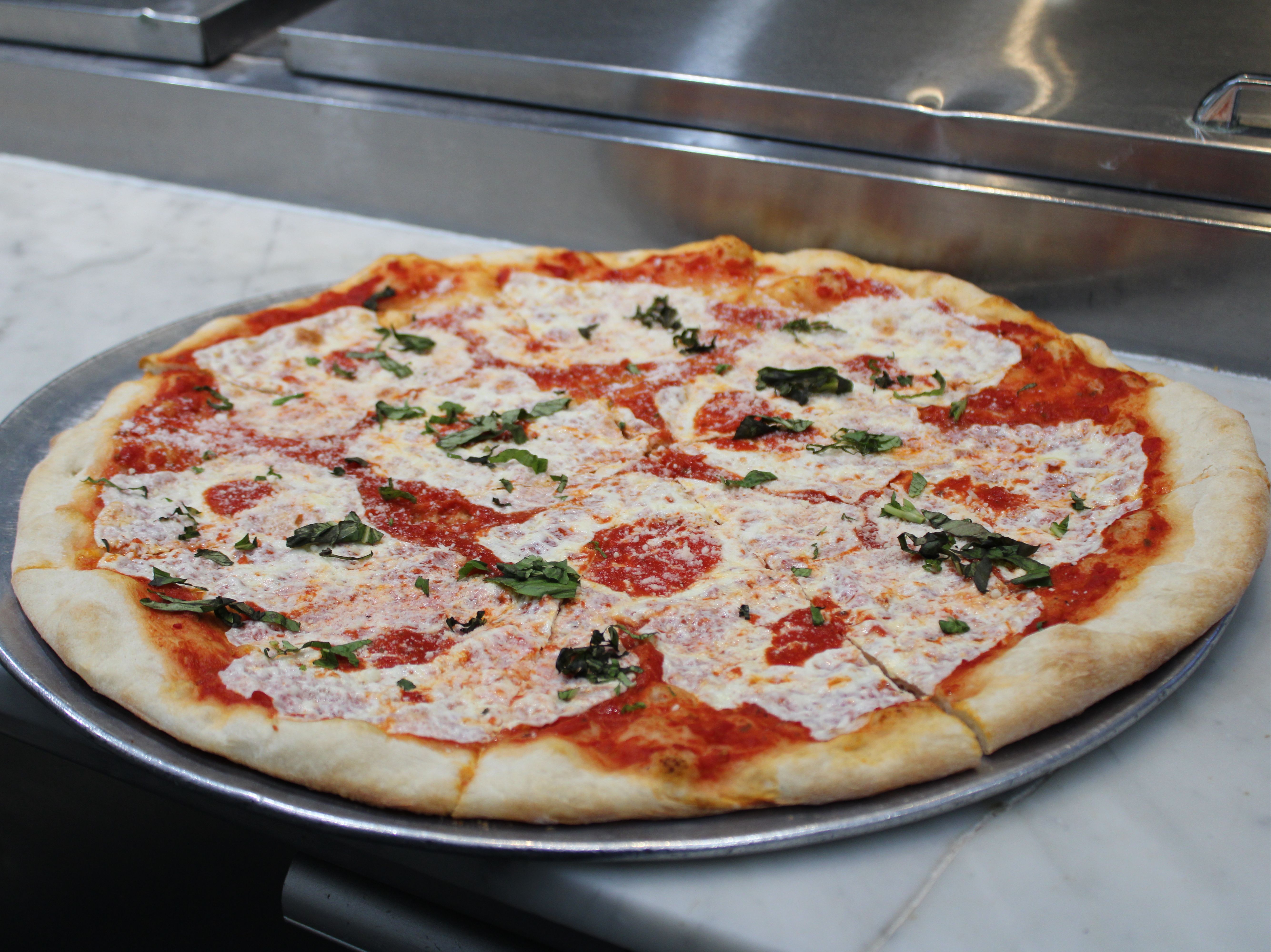 Margherita Pizza - MED
