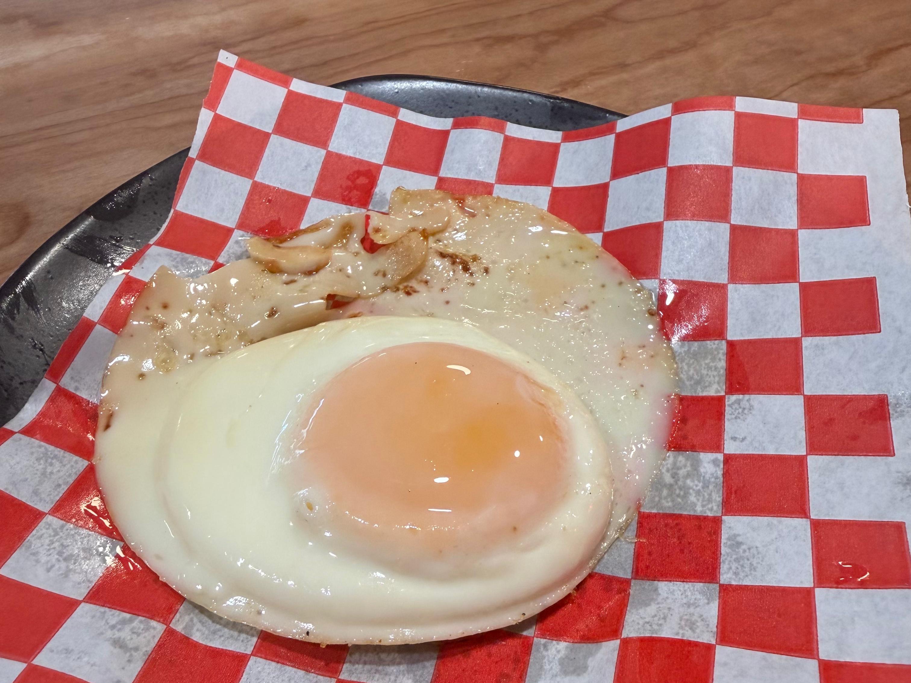 Sunny Side Up Egg / Huevo Frito.