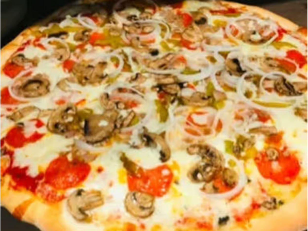 Med Supreme Pizza