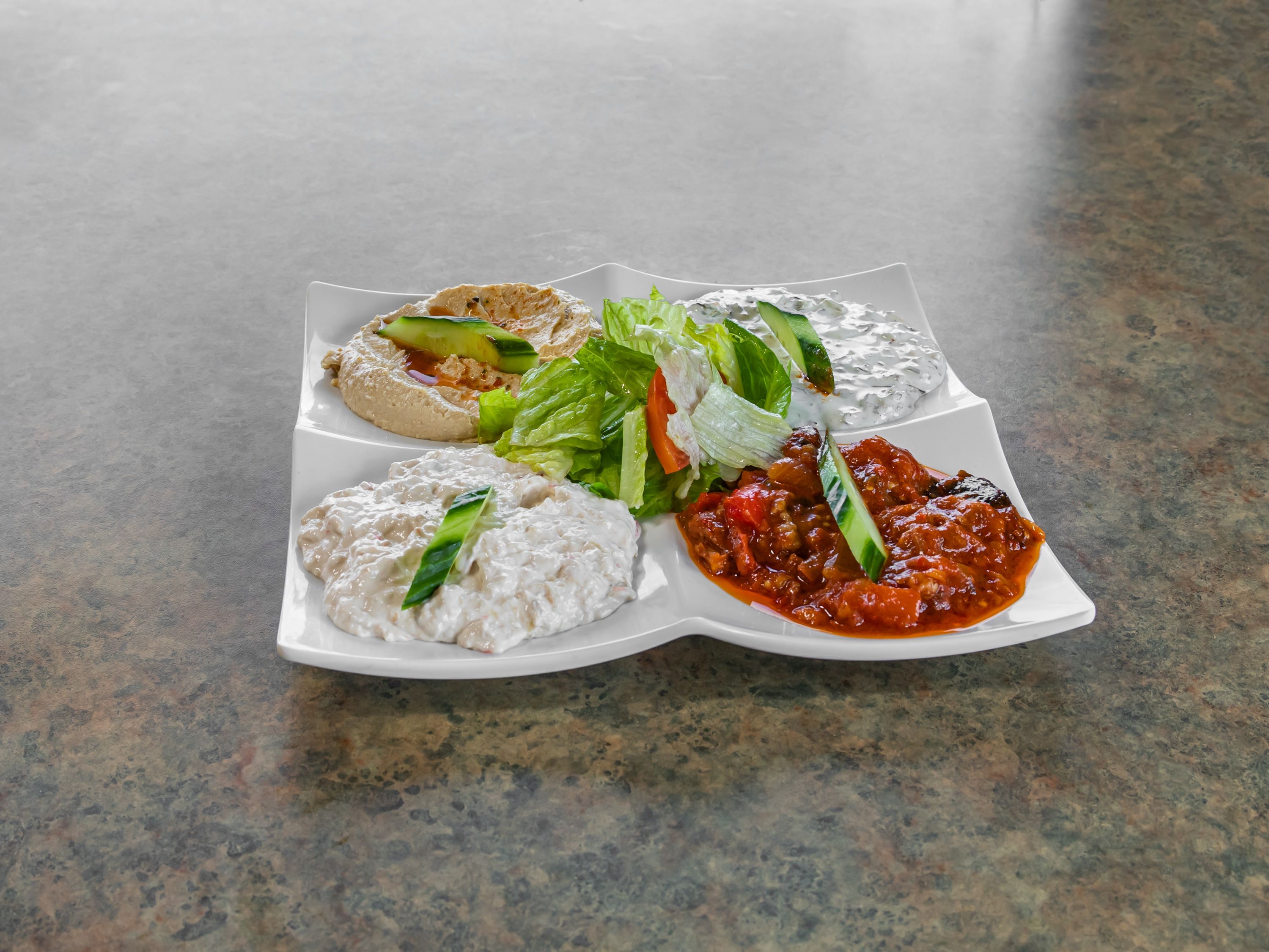 Meze Combination Platter For 4 People.