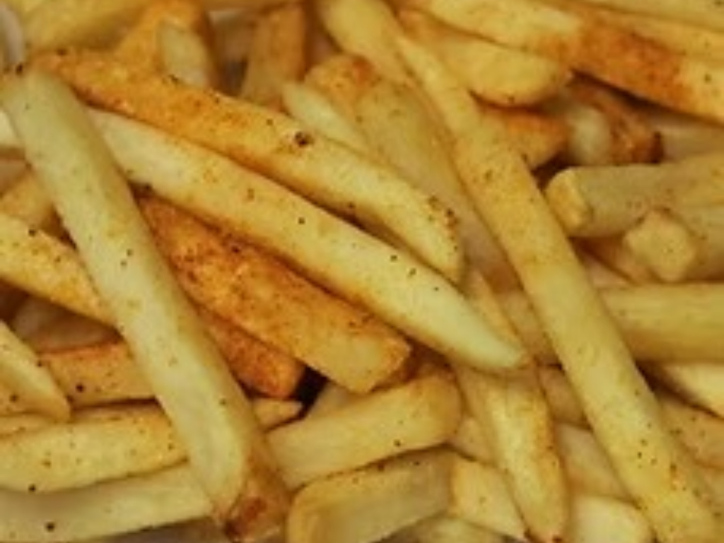 SEASONED FRIES.