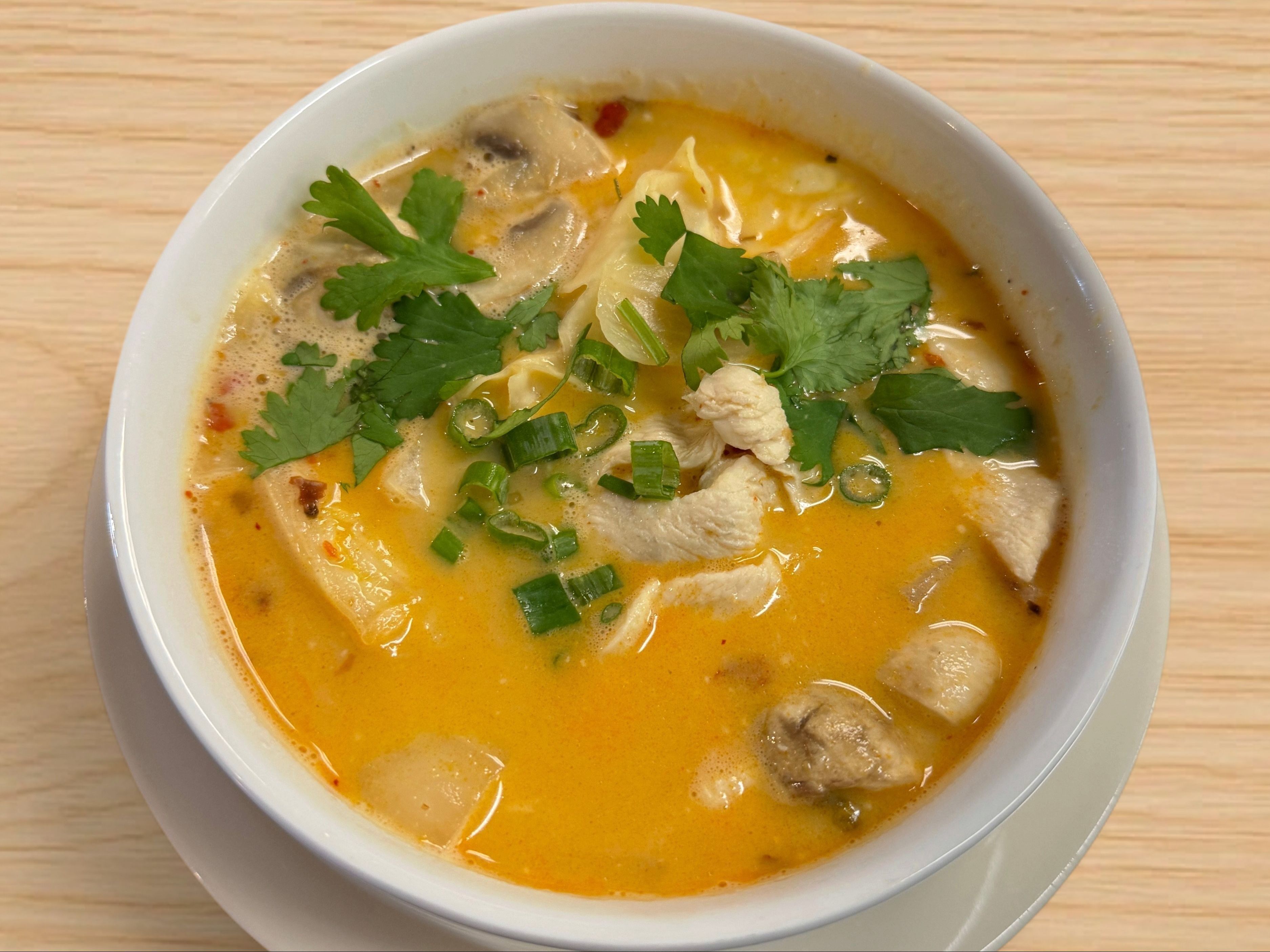 Tom Kha - 16 Oz.