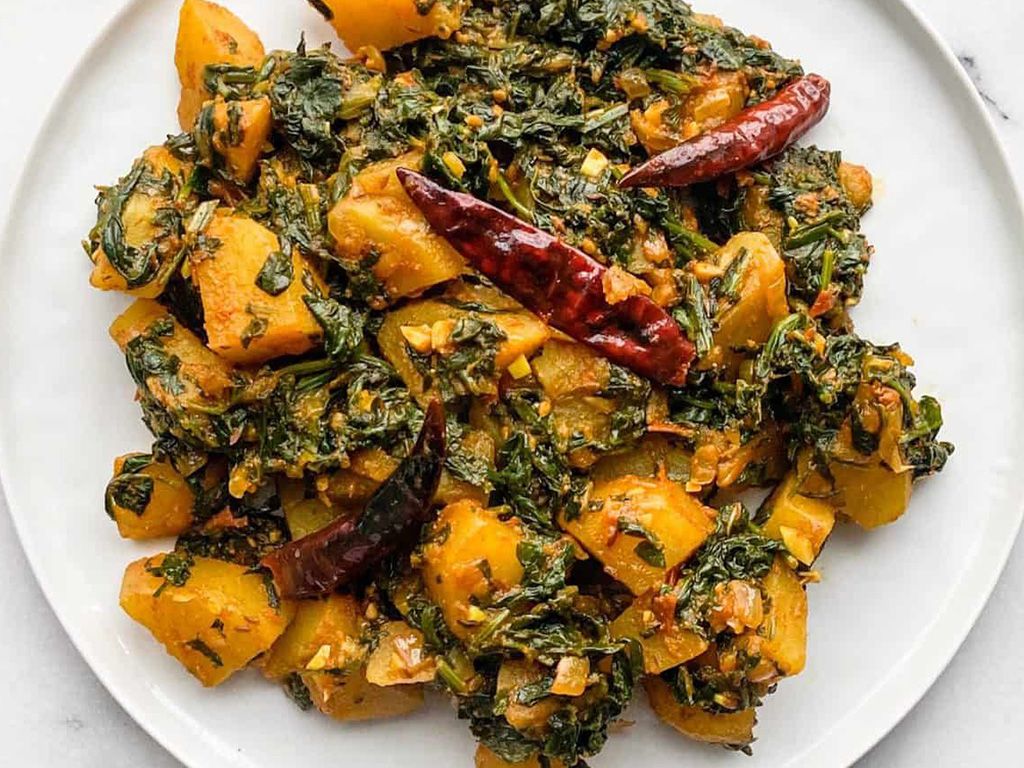 Aloo Palak  (Small  Tray- Serves 10-12 People)