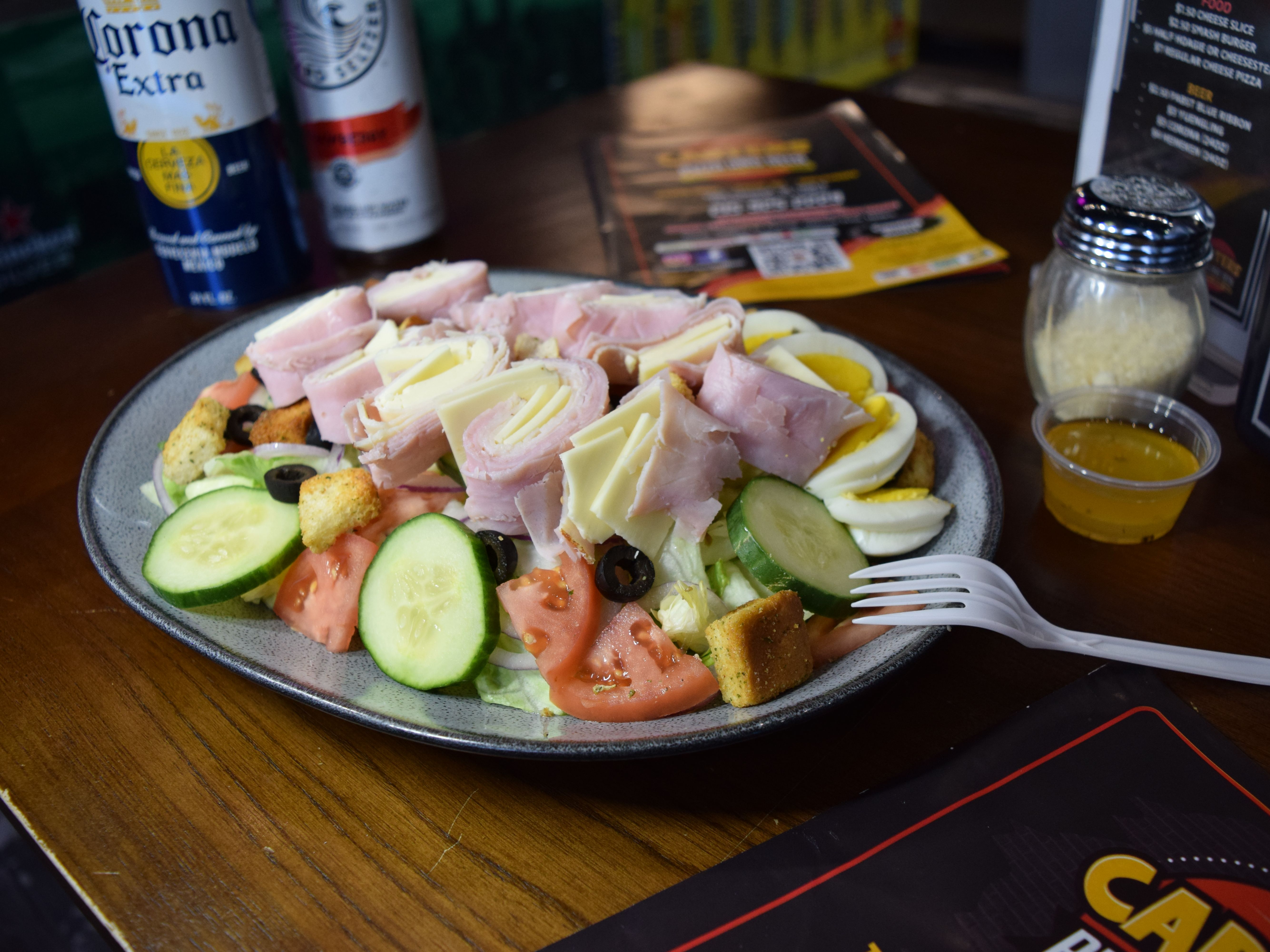 Chef Salad (Ham, Turkey, American Cheese).