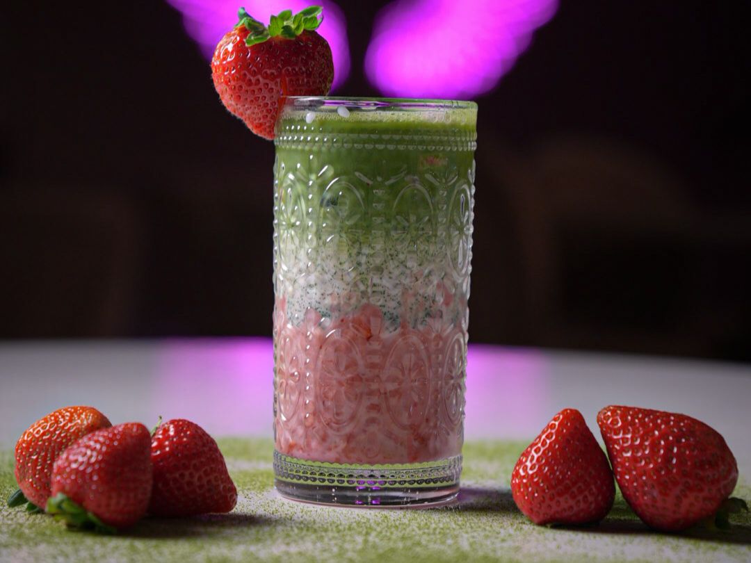 Pink Matcha (Strawberry Matcha).