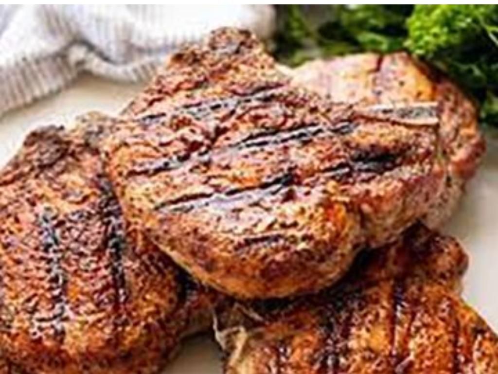 Chuleta / Grill Pork Chops.