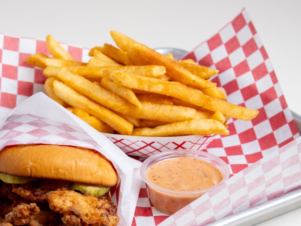 Fries (House Seasoned).