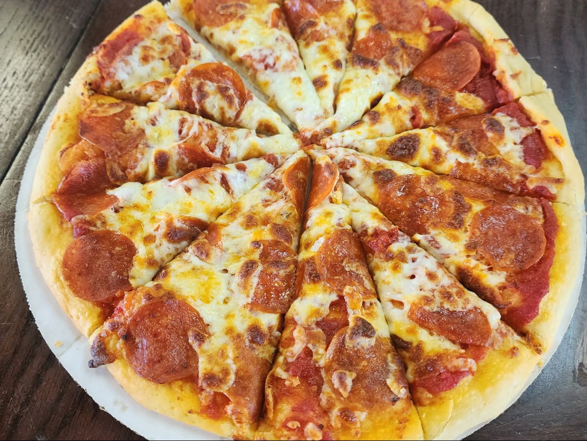 Pepperoni Pizza Medium.