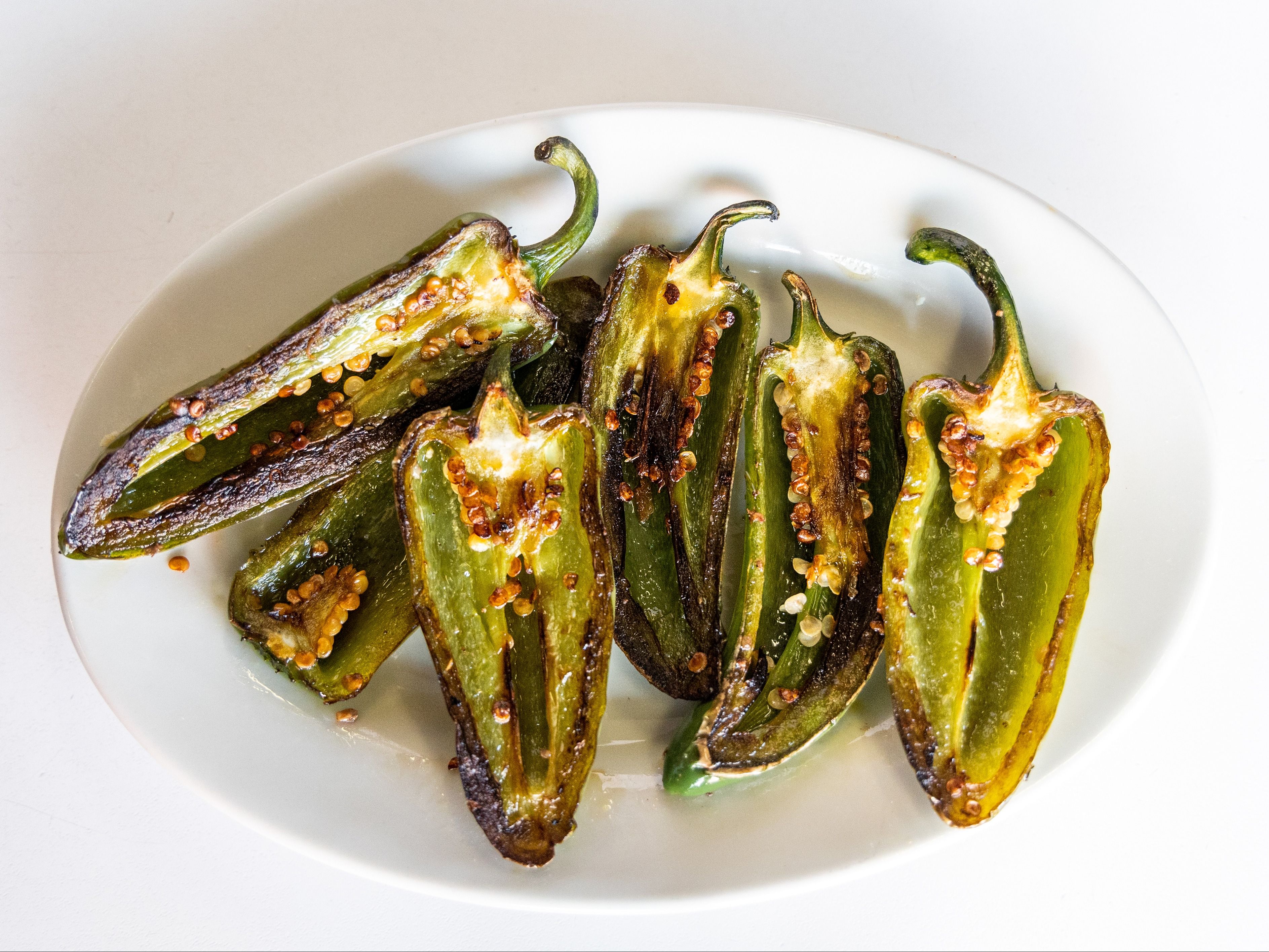 Orden Jalapenos Asados.