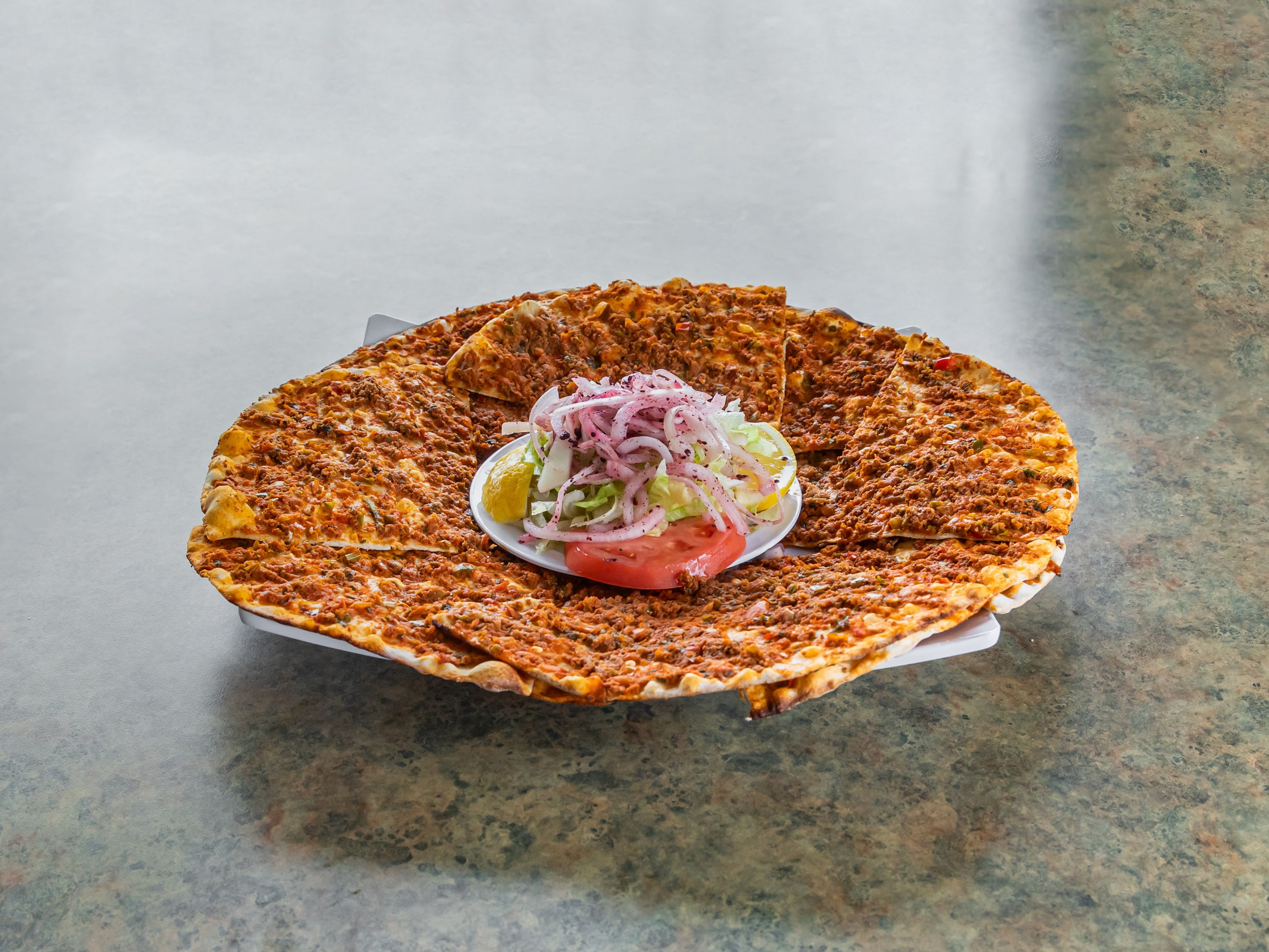 Regular Lahmajun Entree (3 Pieces).