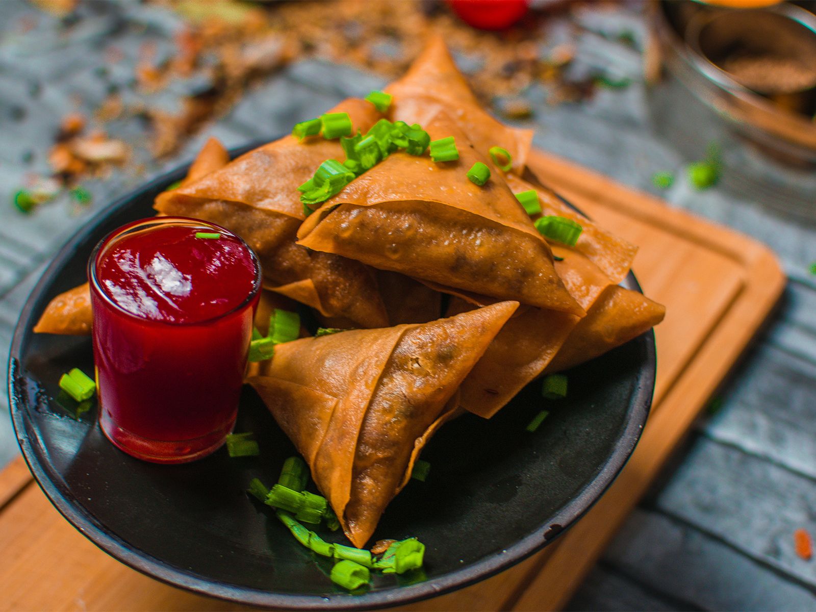 ONION SAMOSA 5PCS.