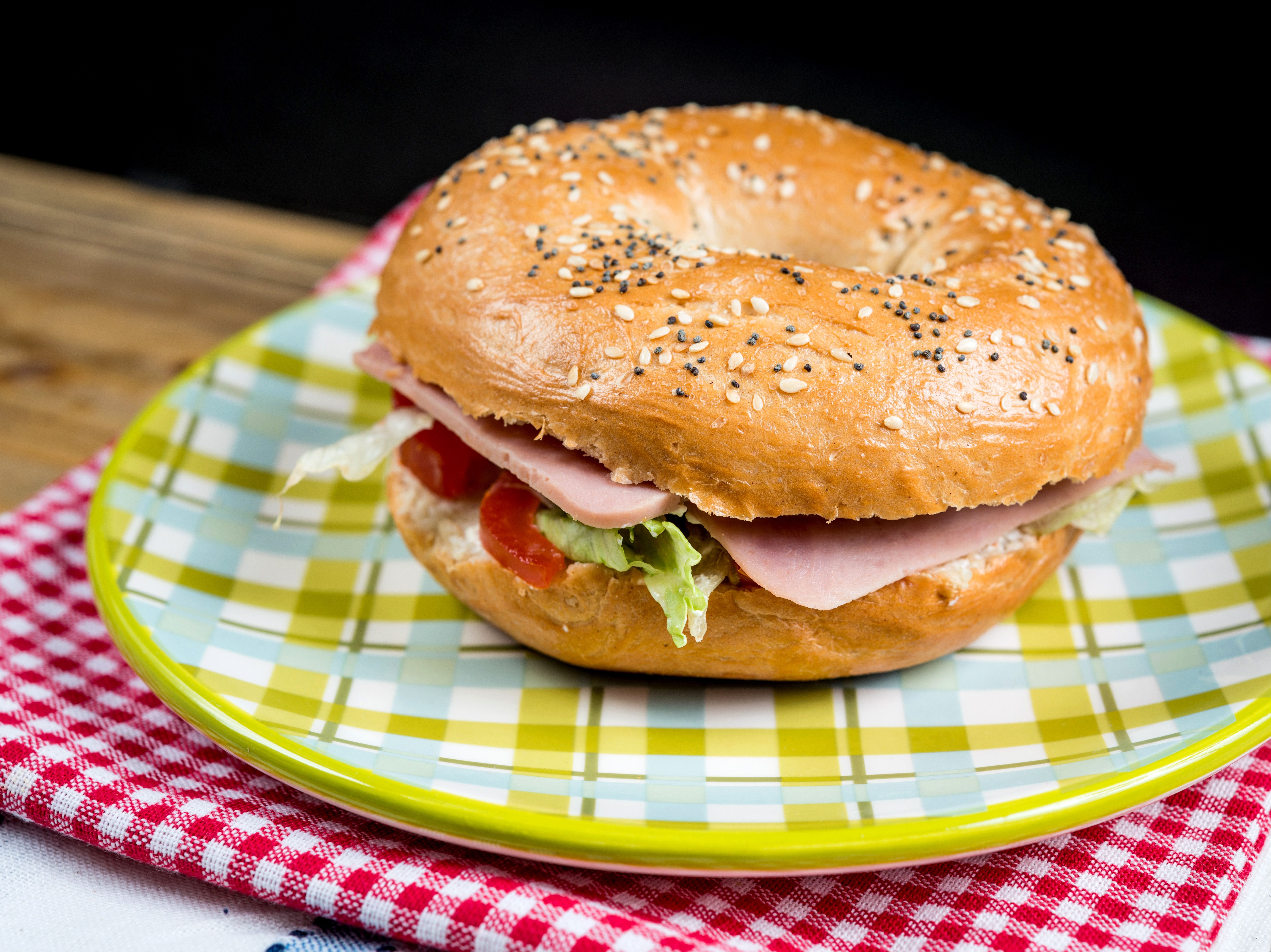 Plain Bagel with Ham&cheese