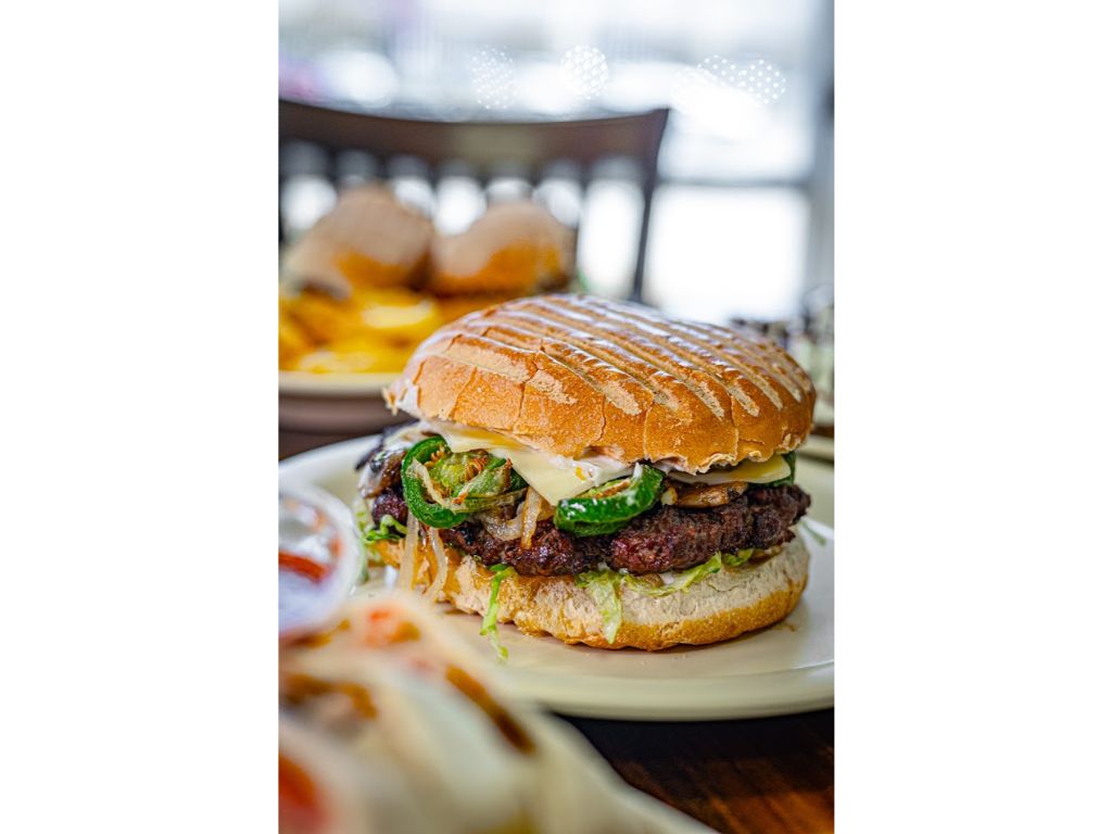 Deluxe Cheese Burger.