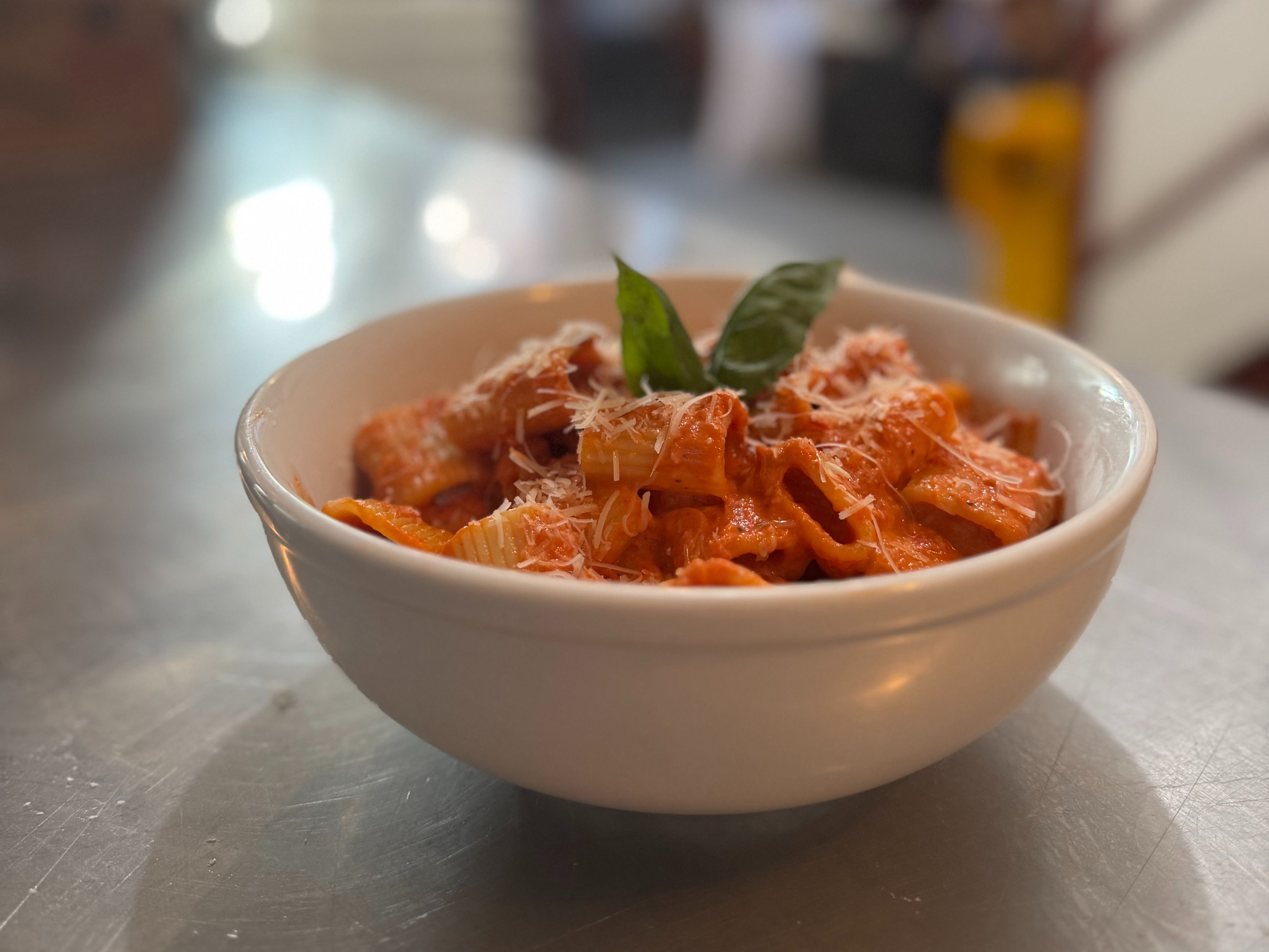 Rigattoni W/ Vodka Sauce