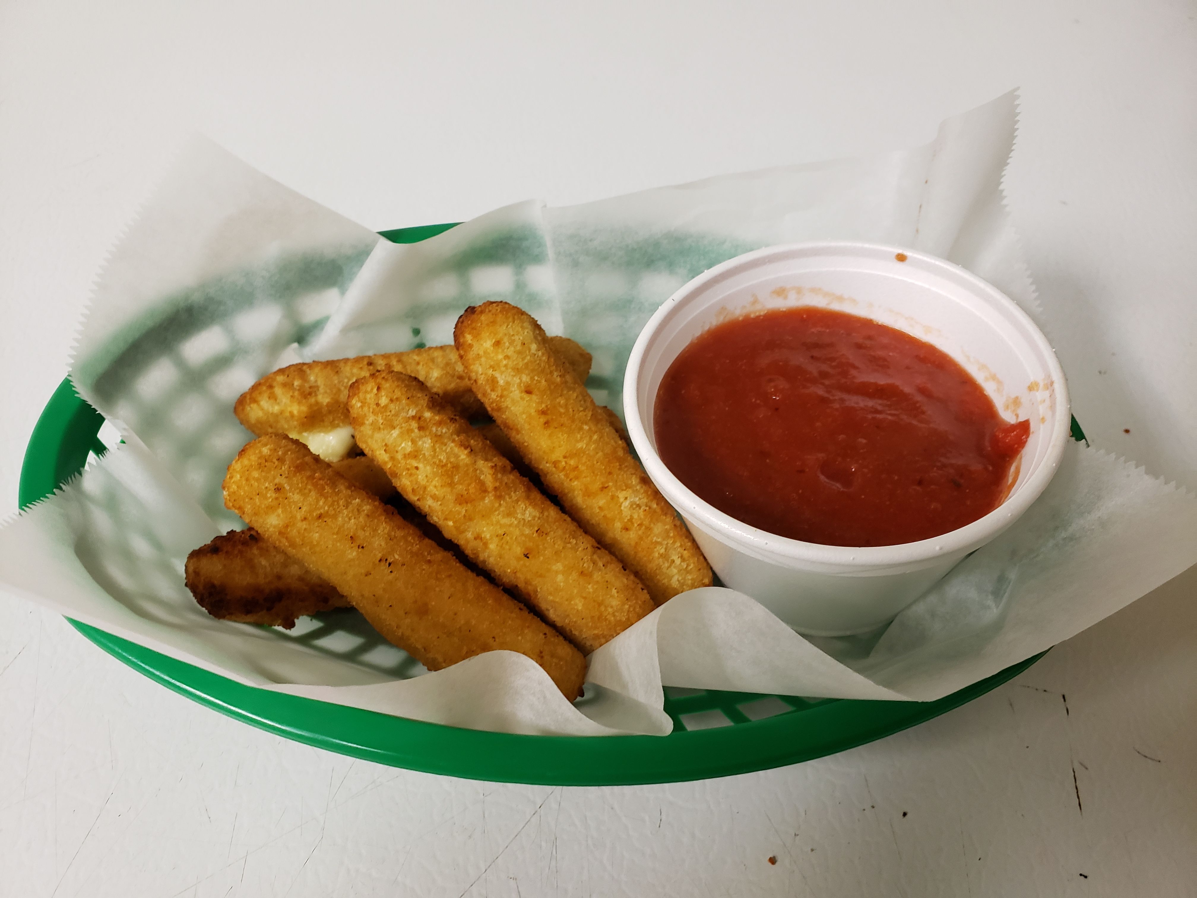 Mozzarella Sticks 6 piece.