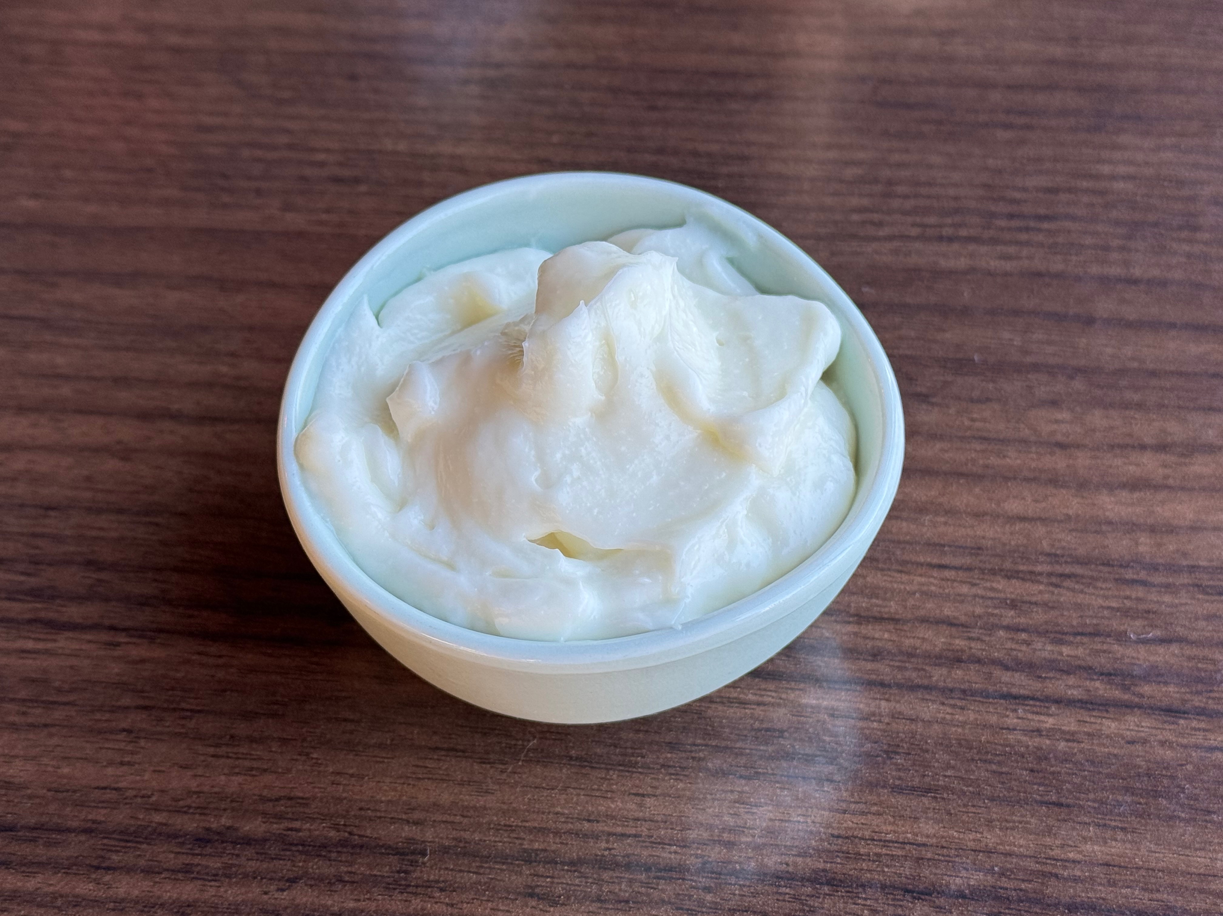 2oz Garlic Sauce.