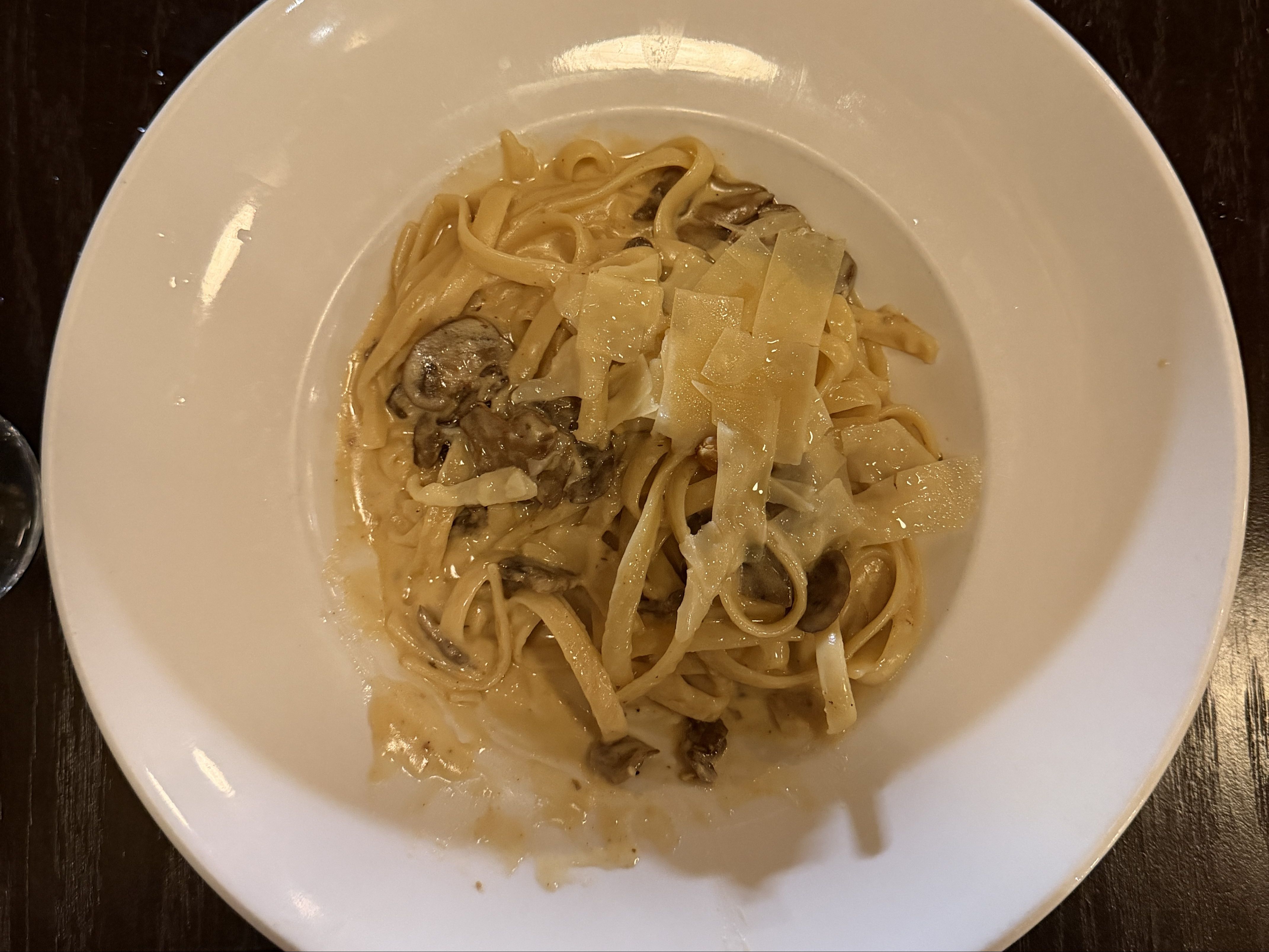 Fettuccini Alfredo(C).