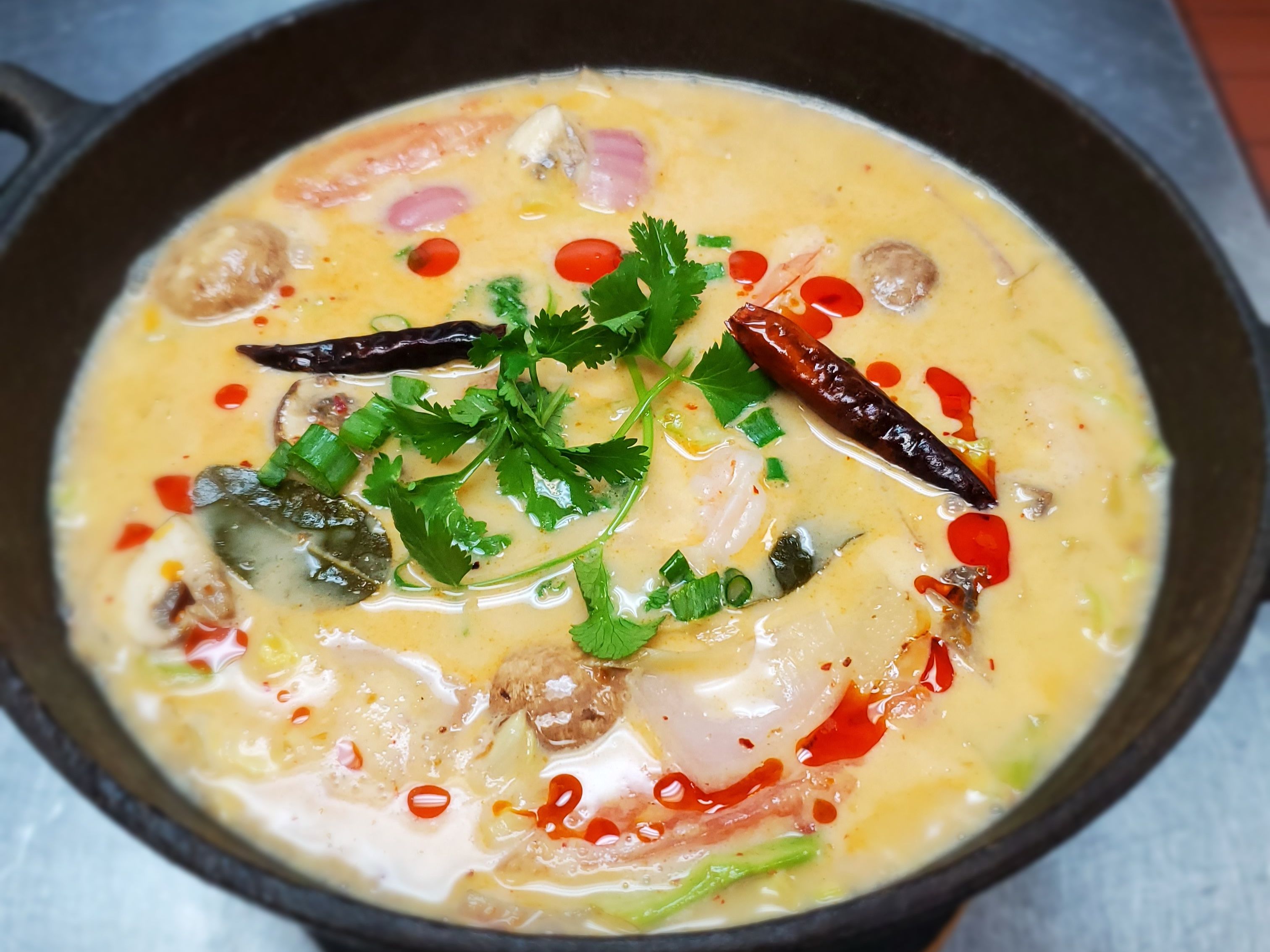 Tom Kha.
