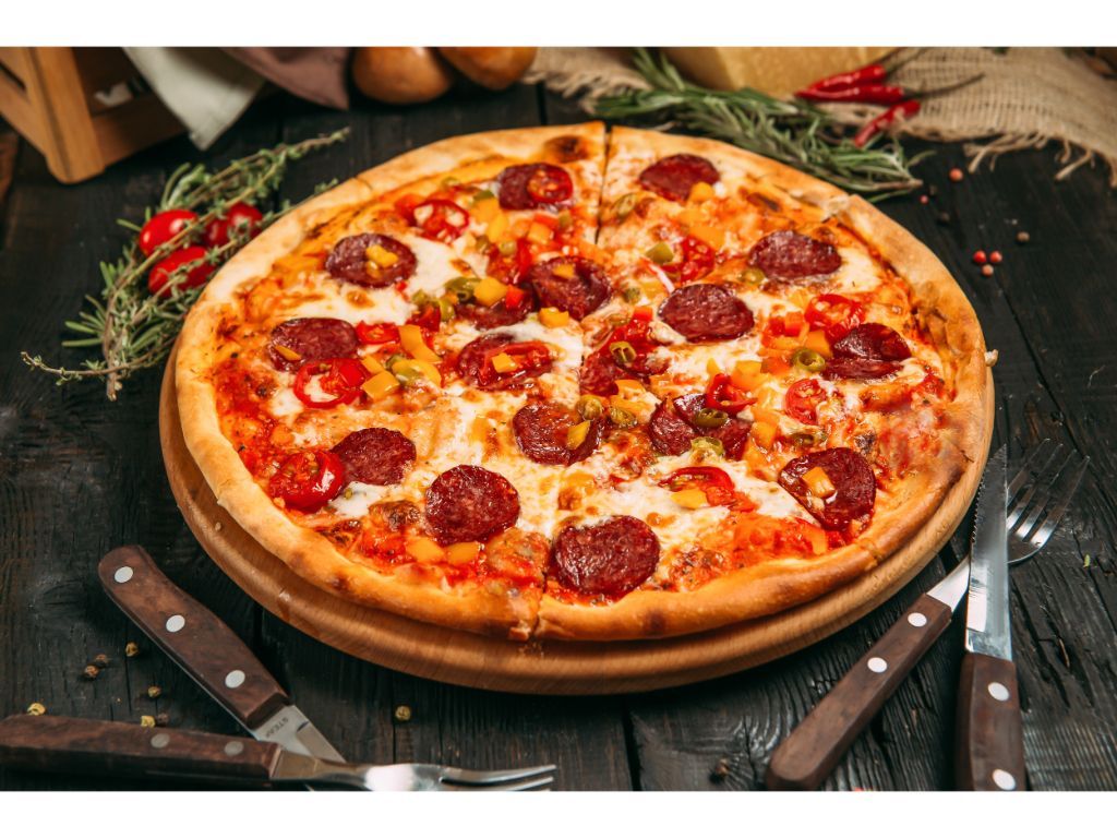 14" Pizza.