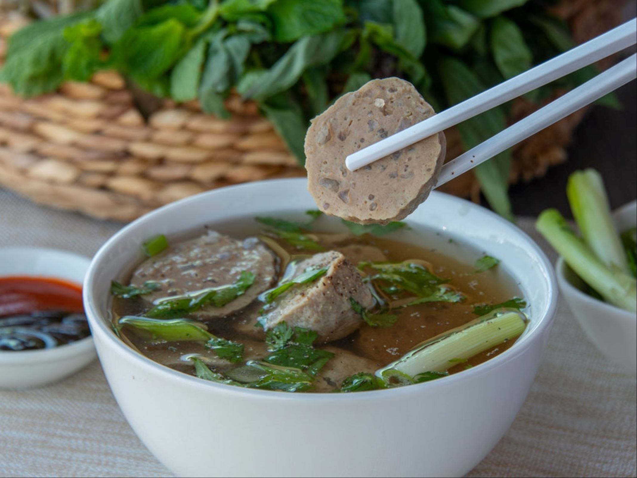S1. SMALL PHO WITH BEEF-BALLS SOUP - PHỞ BÒ VIÊN.
