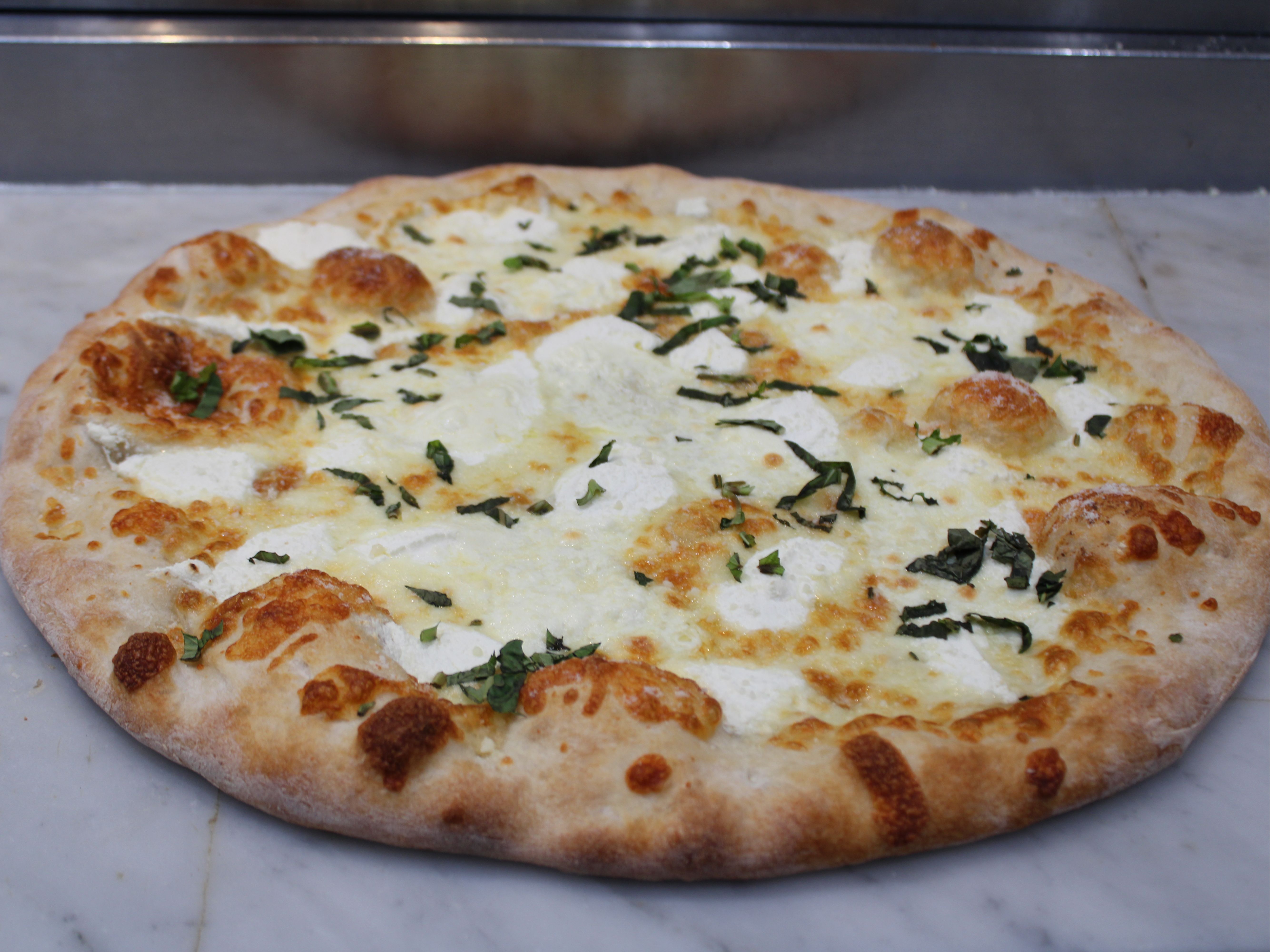 White Pizza - MED