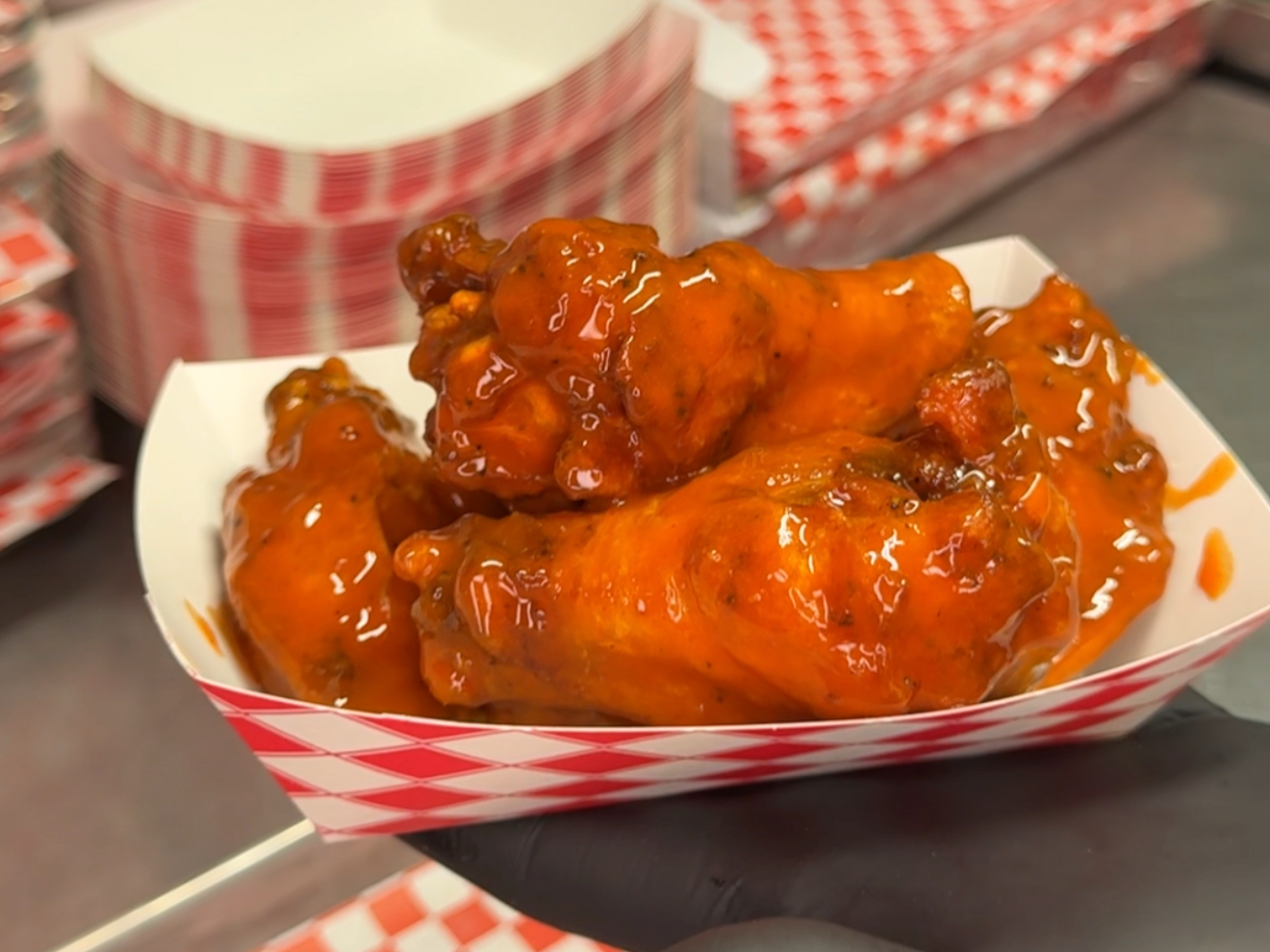 Buffalo Wings (Dozen).