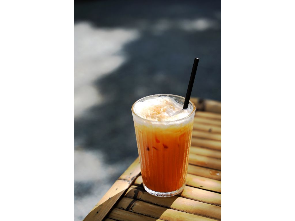 A8. Trà Thái/ Thai Iced Tea W/ Milk & Cream.