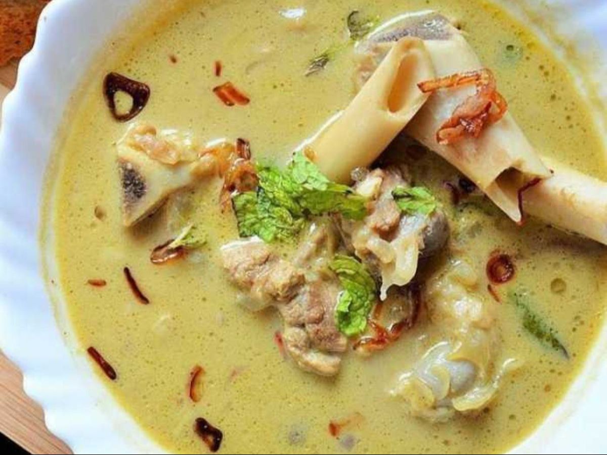 Malai Paya with Sheermal.