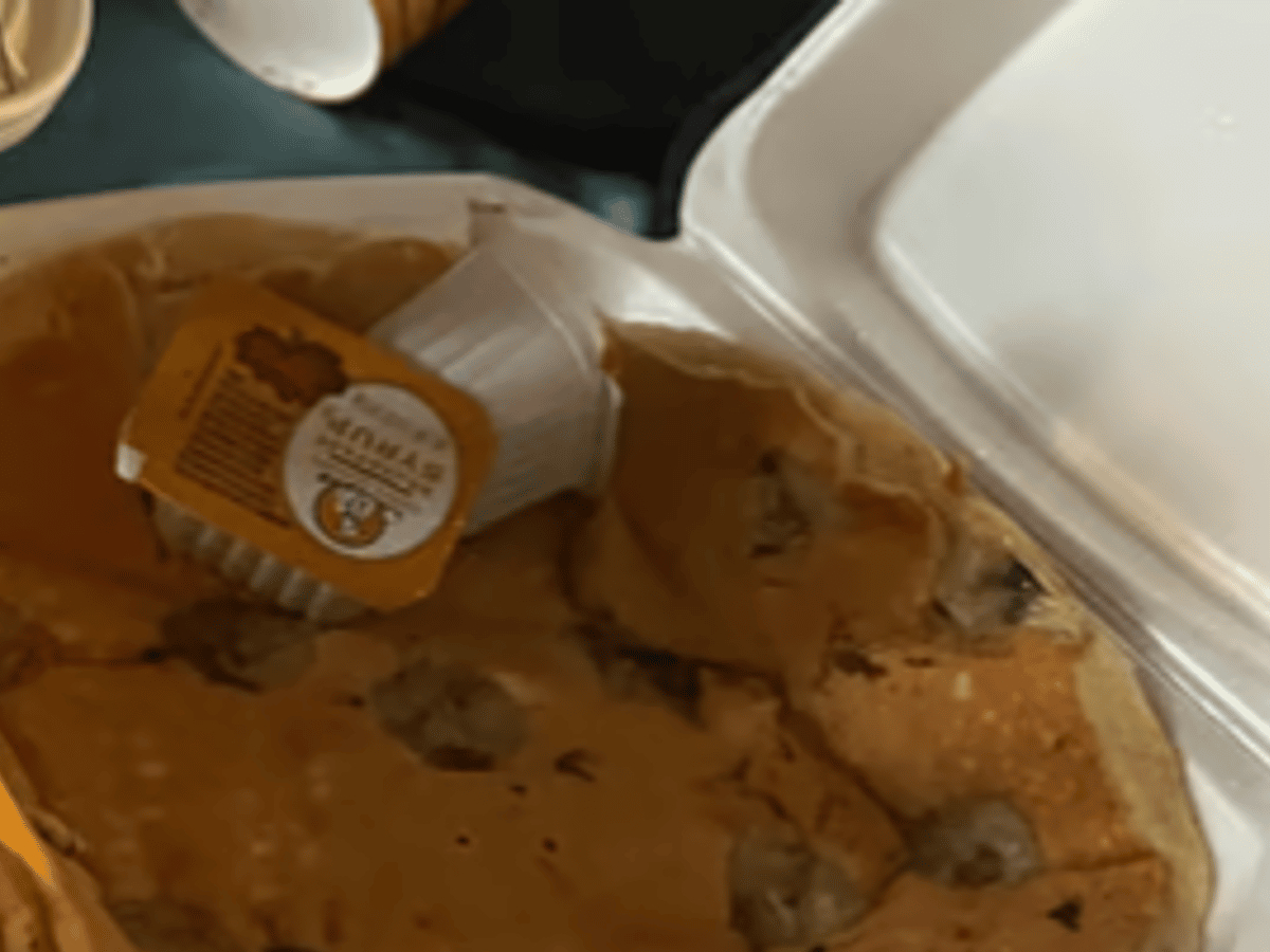 Banana Walnut Pancake.